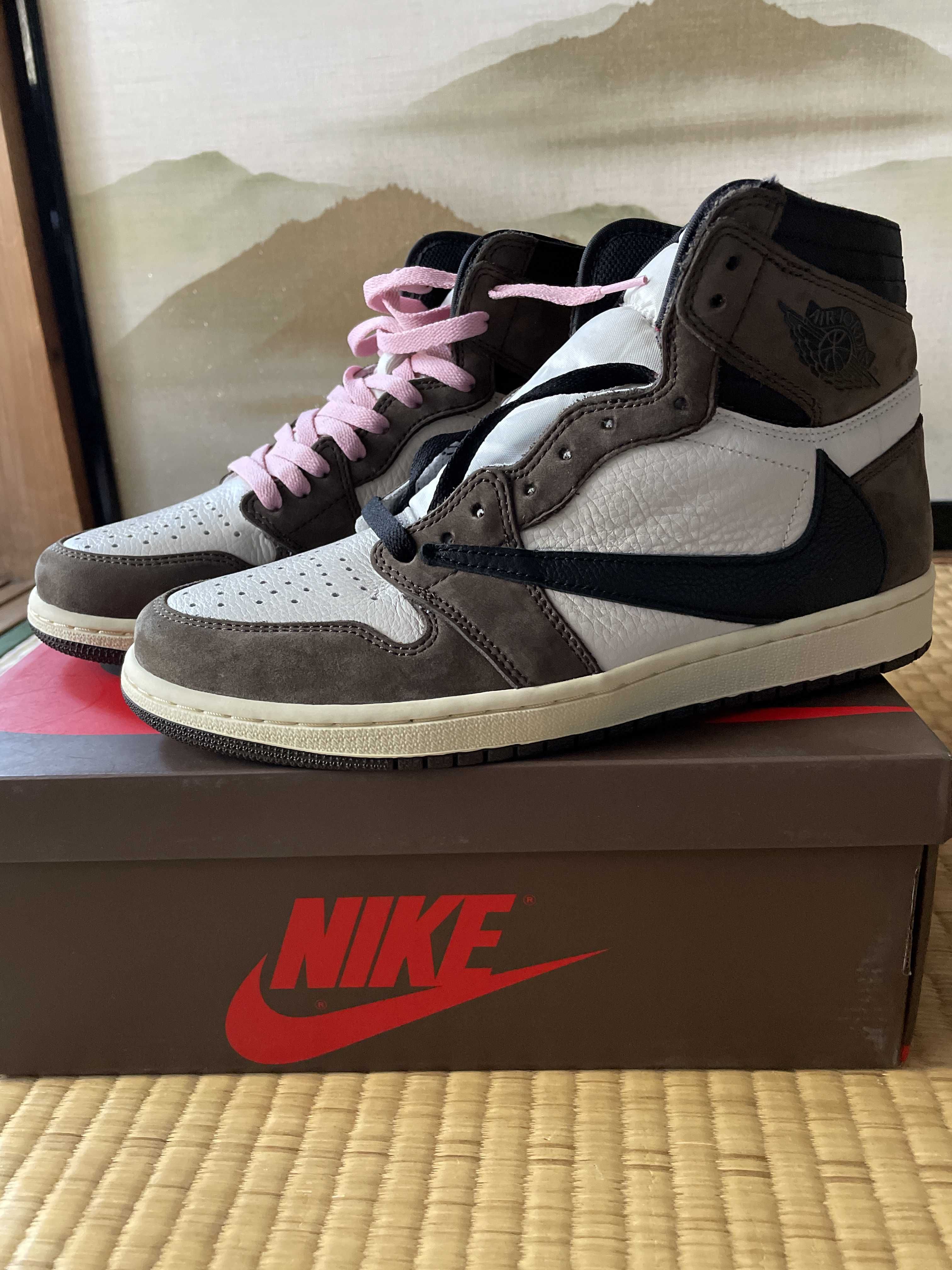 Travis Scott × Nike Air Jordan 1 Retro High OG TS SP "Sail/Dark Mocha"