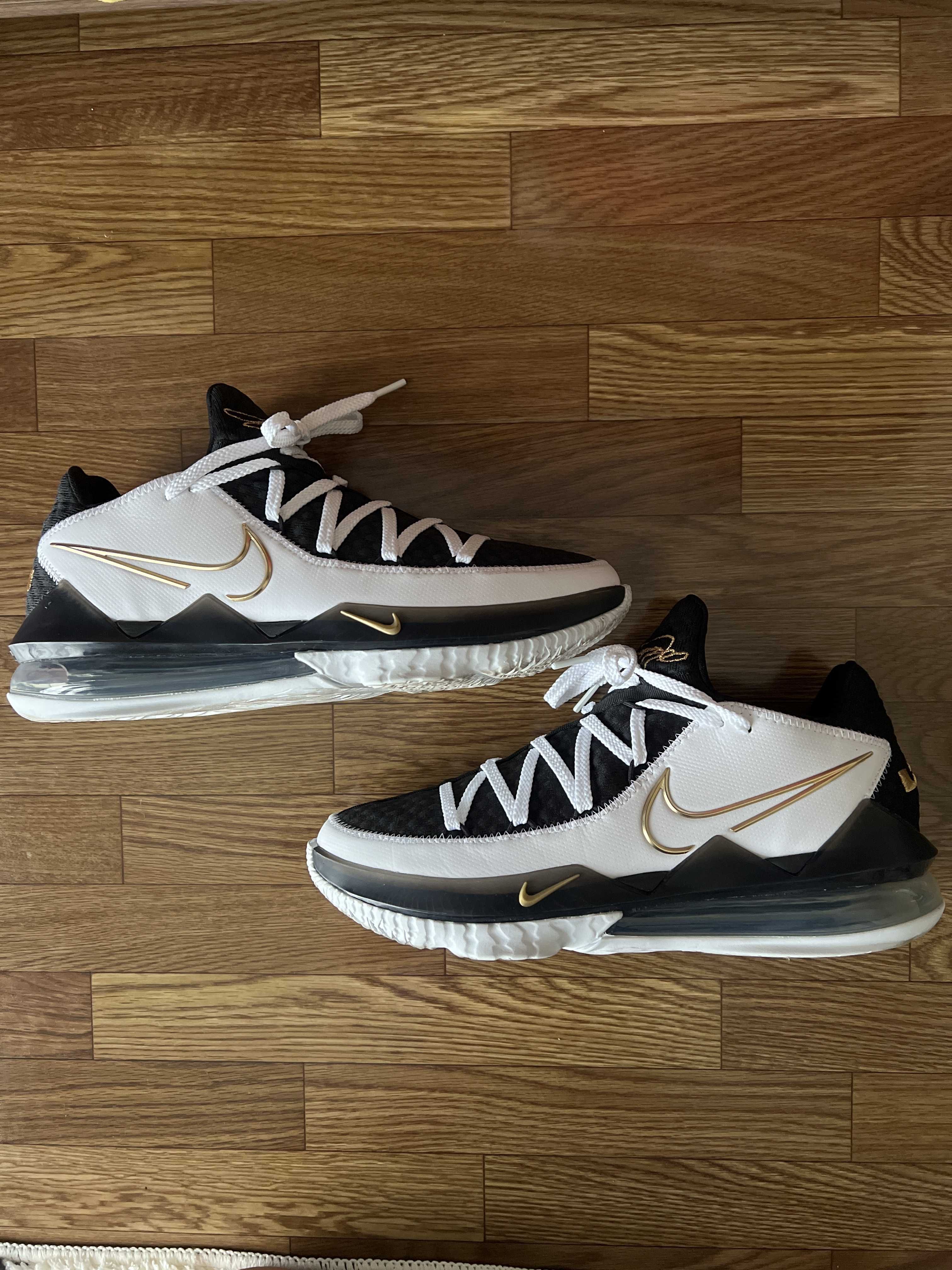 Nike LeBron 17 Low "White/Metallic Gold Black"