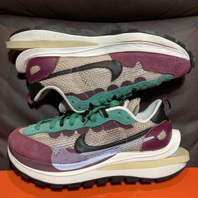 sacai × Nike Vapor Waffle "String/Red/Green"