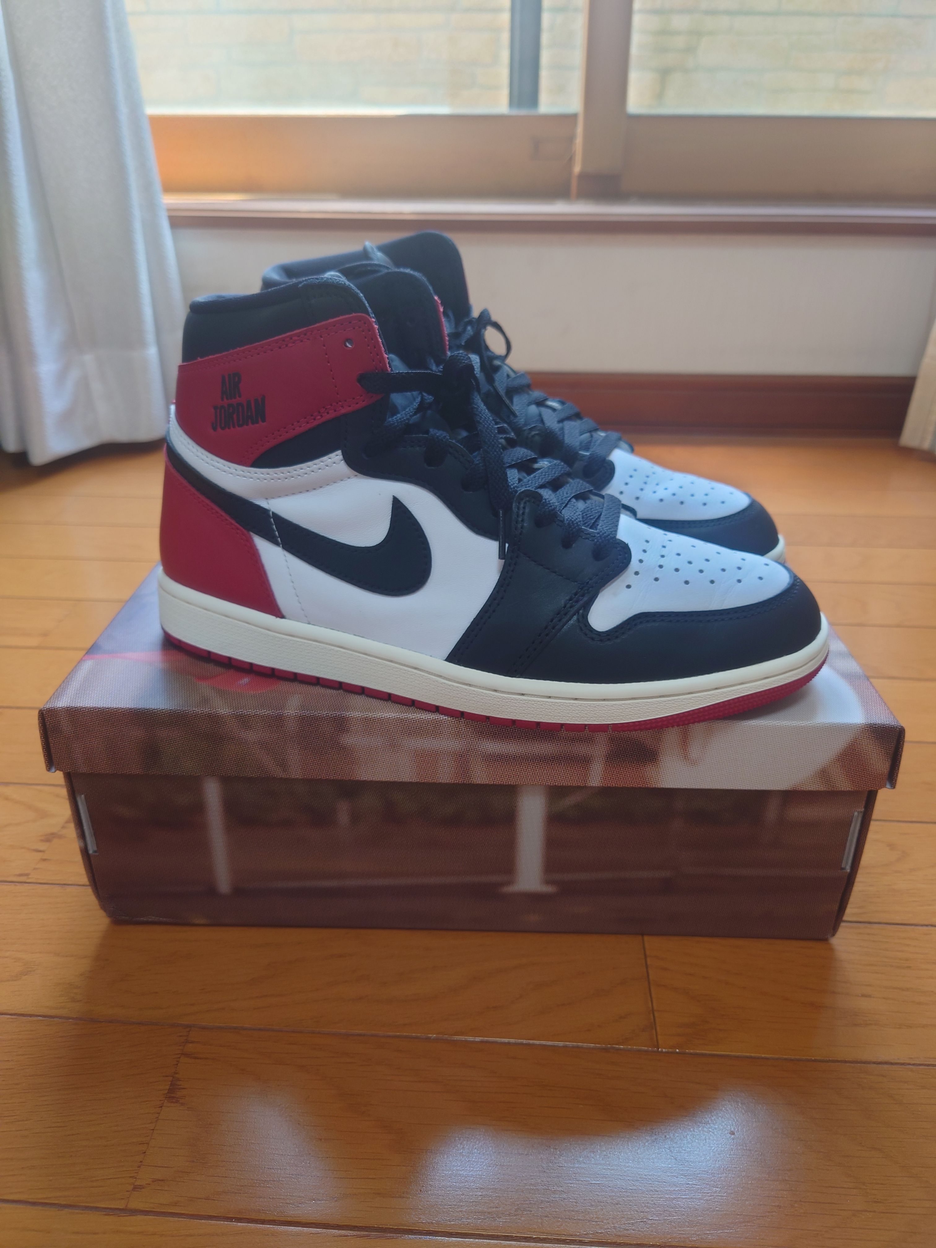 Nike Air Jordan 1 Retro High OG "Black Toe Reimagined"