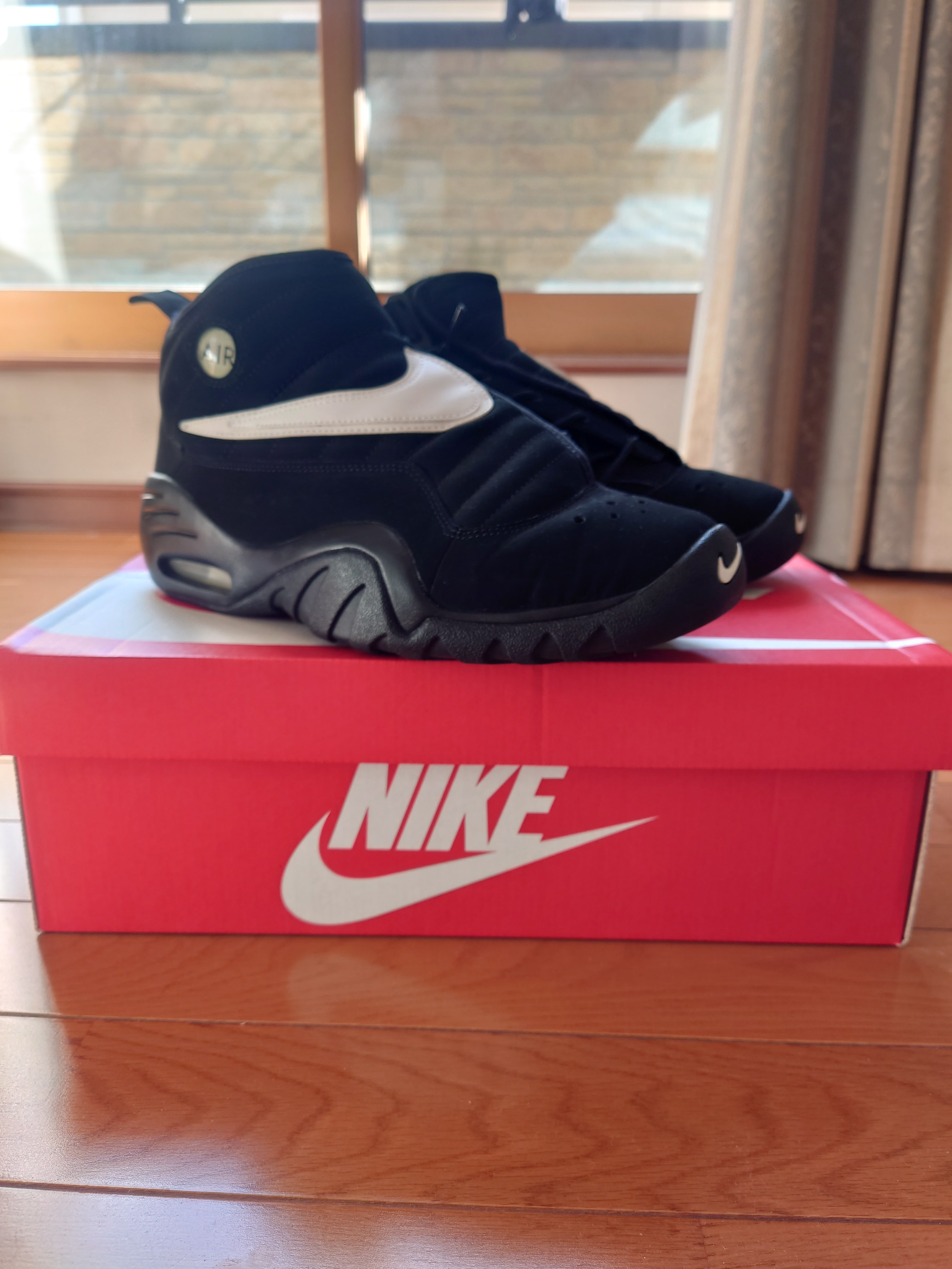 ナイキ エアシェイク インデストラクト "ブラック/ホワイト-ブラック-チームオレンジ"