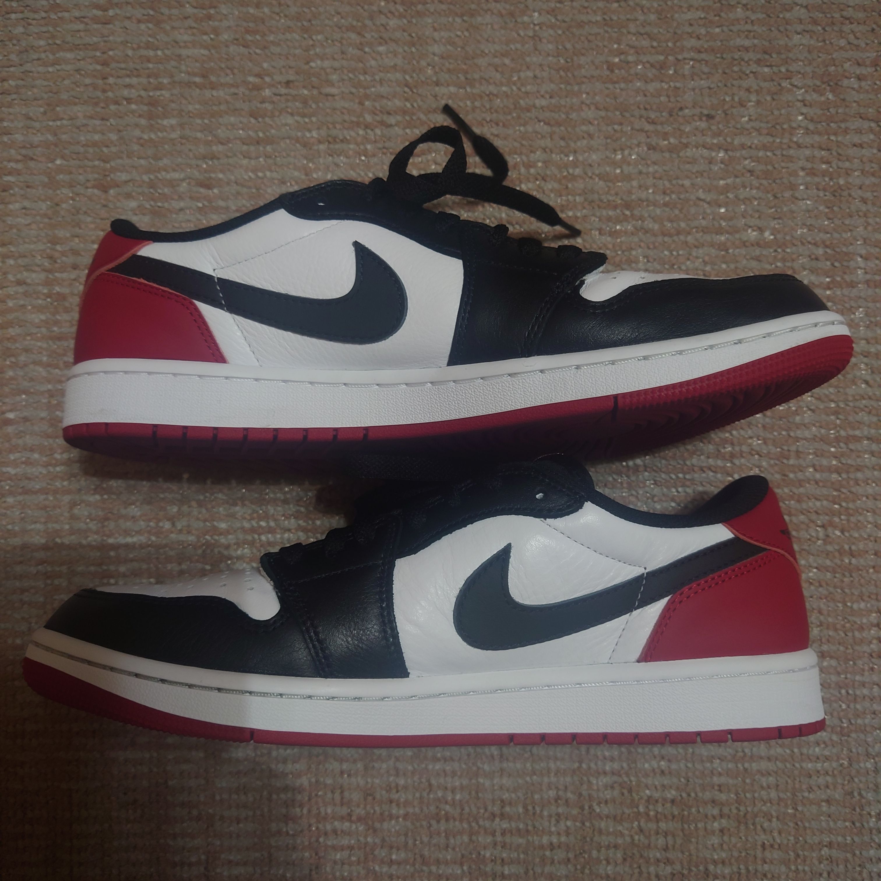 Nike Air Jordan 1 Retro Low OG "Black Toe"