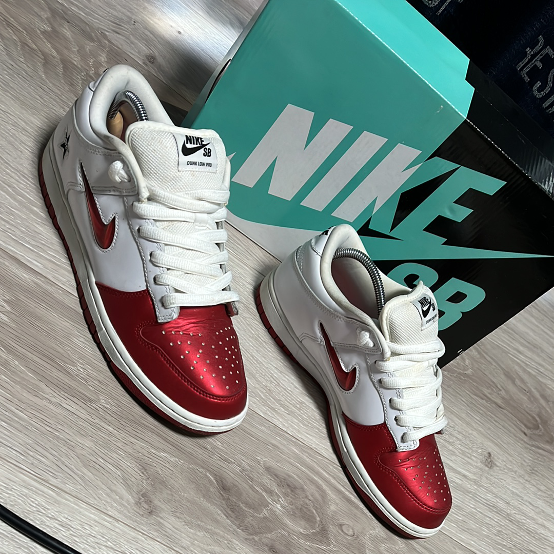 Supreme × Nike Dunk Low 