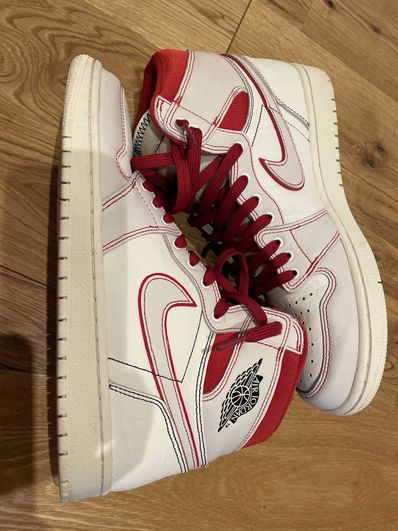 Nike Air Jordan 1 Retro High OG "Sail/University Red"