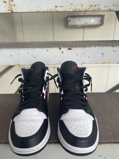 NIKE AIR JORDAN 1 MID "BLACK/CHILE RED/WHITE"