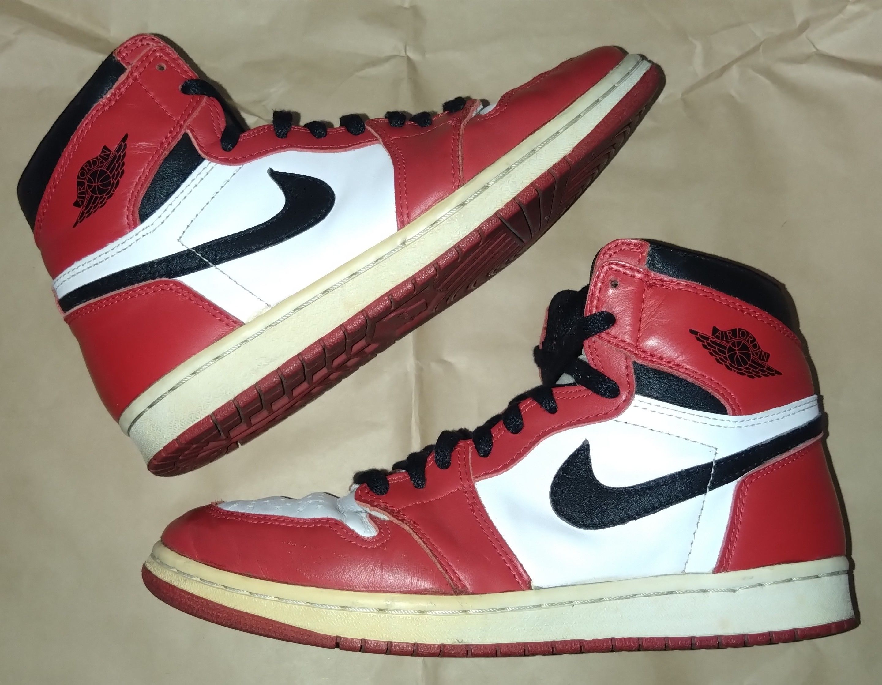 Nike Air Jordan 1 Retro High "Chicago" (1994)