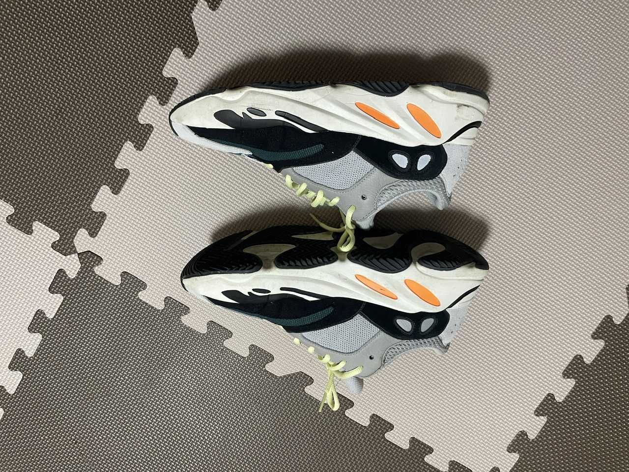 adidas YEEZY Boost 700 "Wave Runner"
