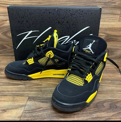 Nike Air Jordan 4 Retro "Thunder"(2023)