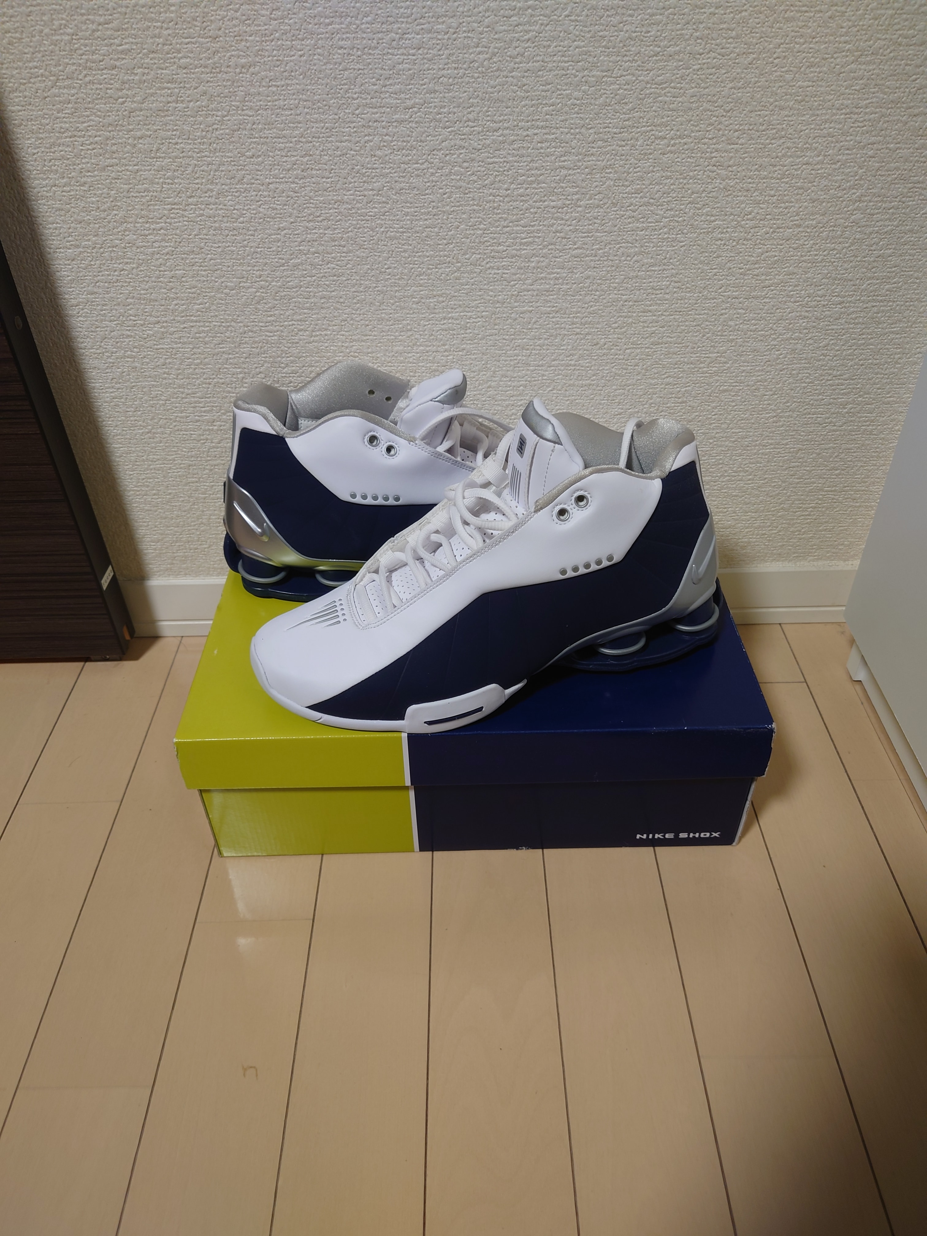 Nike Shox BB4 "White/Silver/Navy"