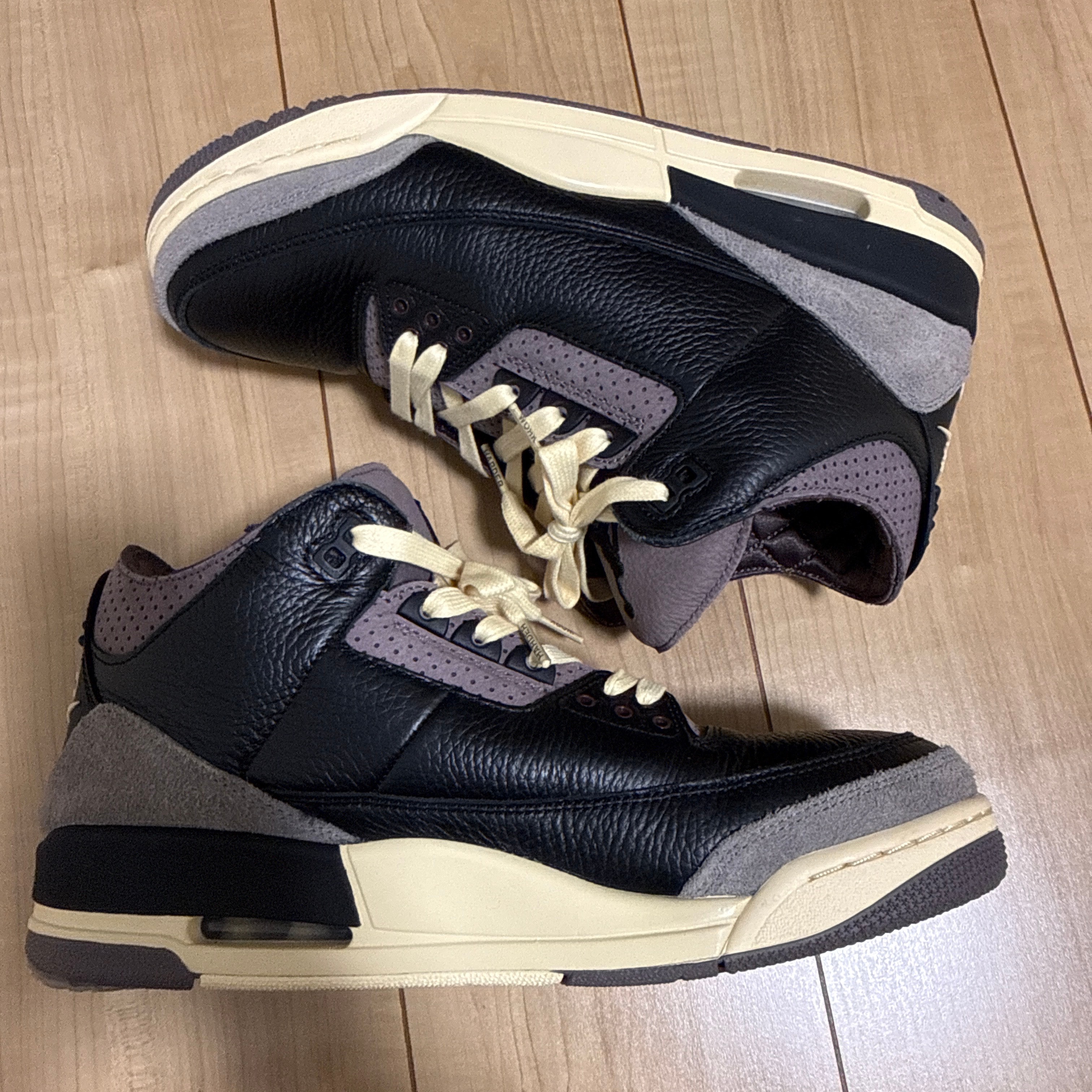 アママニエール × ナイキ ウィメンズ エアジョーダン3 レトロ OG SP "ブラック アンド フラットピューター/WYWS"