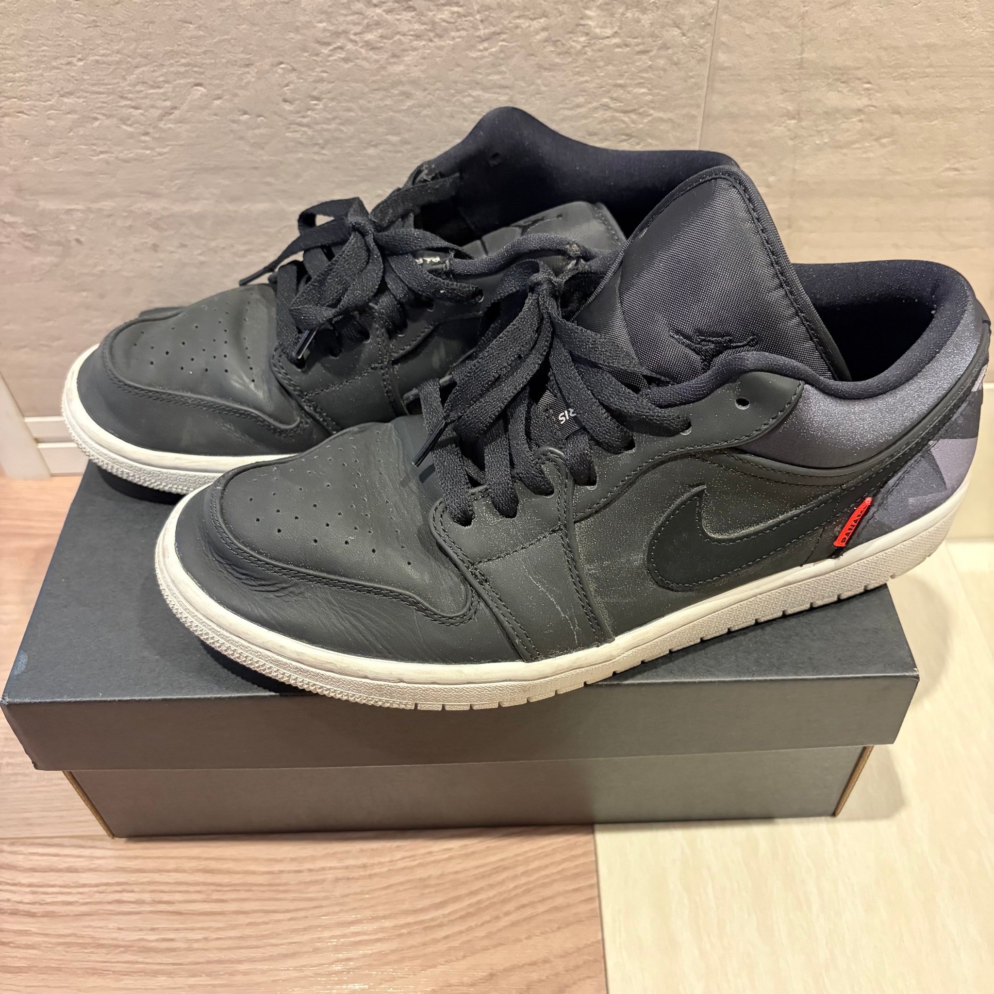 Paris Saint-Germain (PSG) × Nike Air Jordan 1 Low "Black"