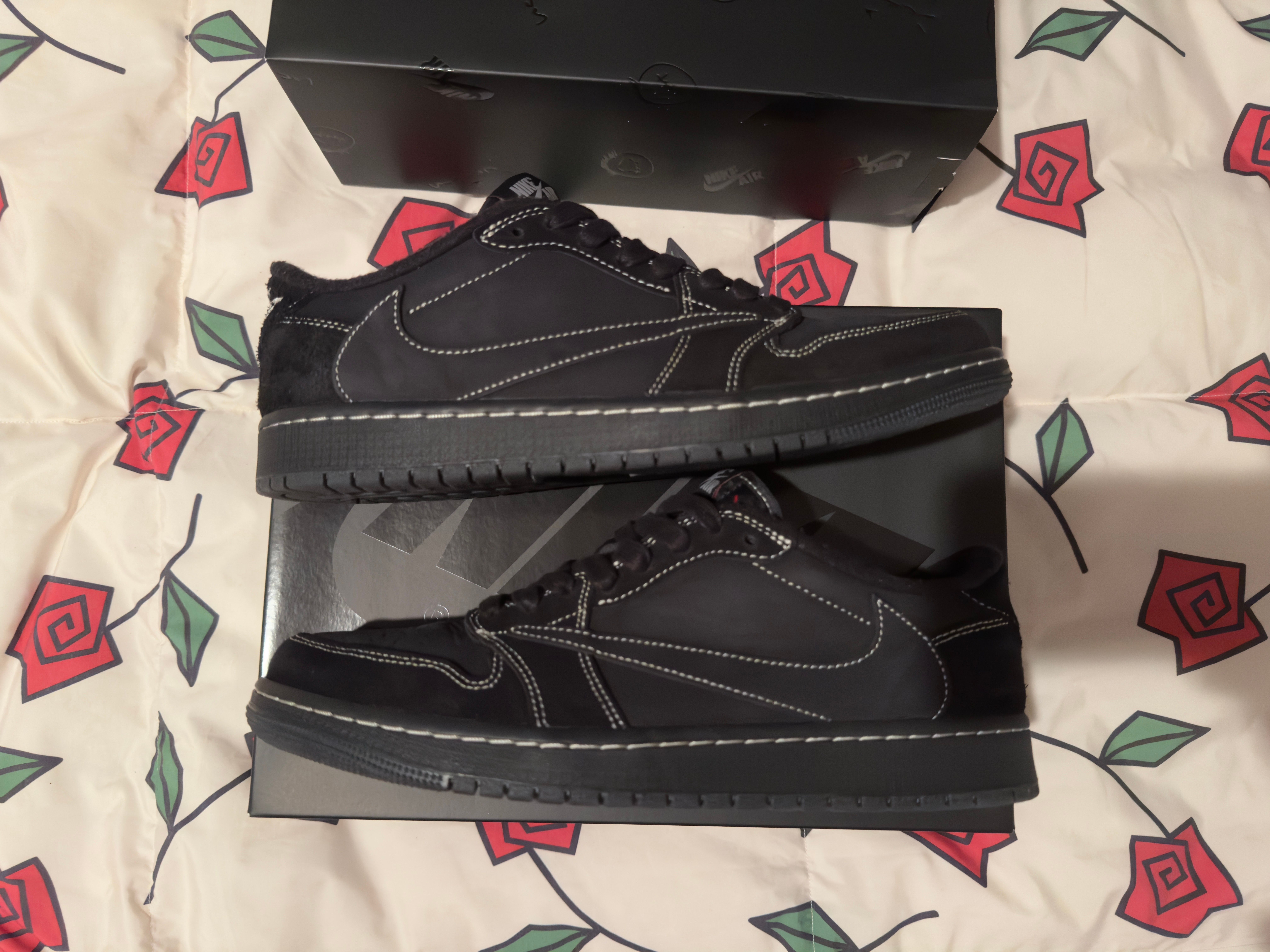 Travis Scott × Nike Air Jordan 1 Low OG SP "Black Phantom"