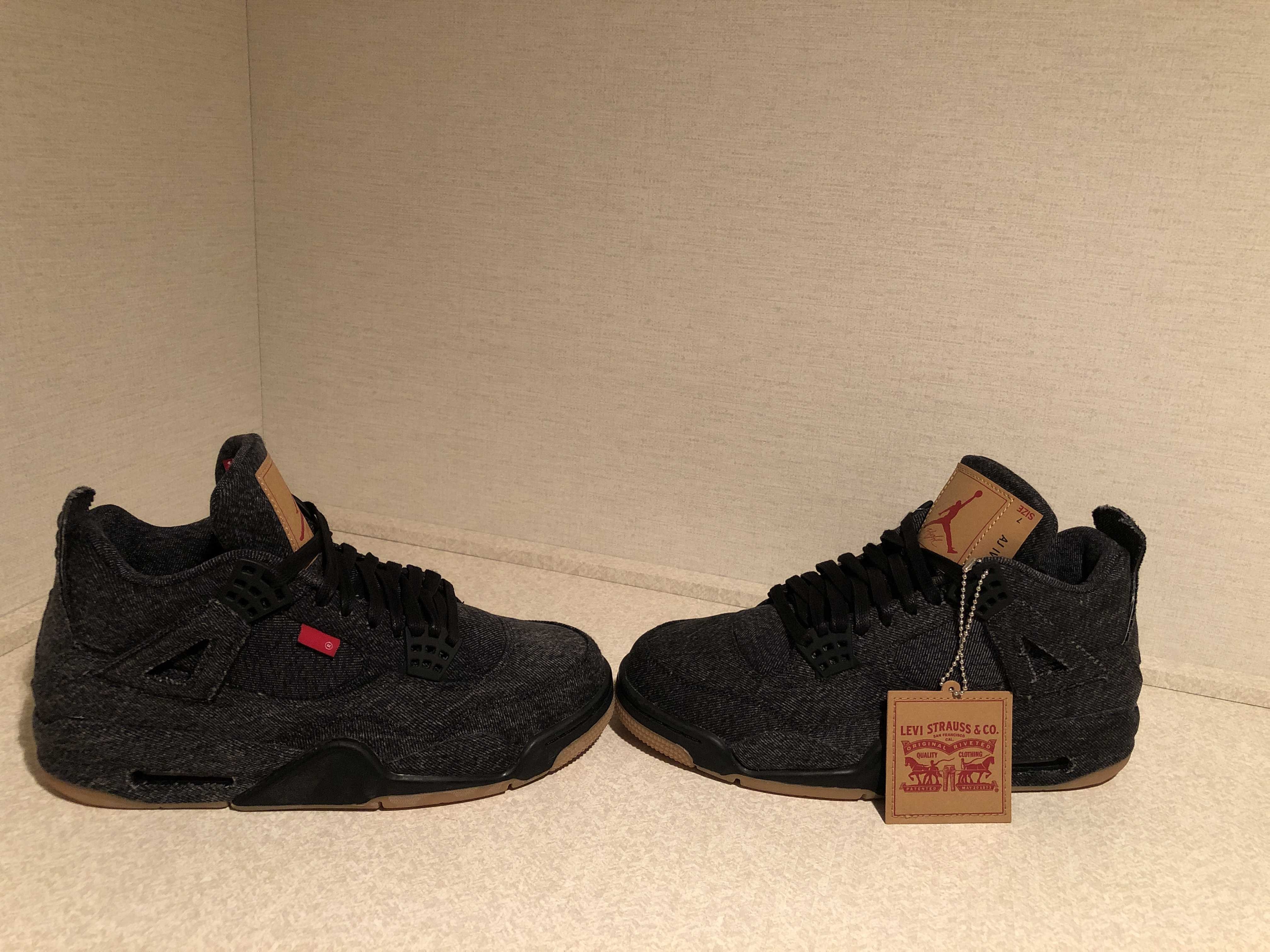 Nike × Levi's Air Jordan 4 "Black Denim" (Tag: ®)