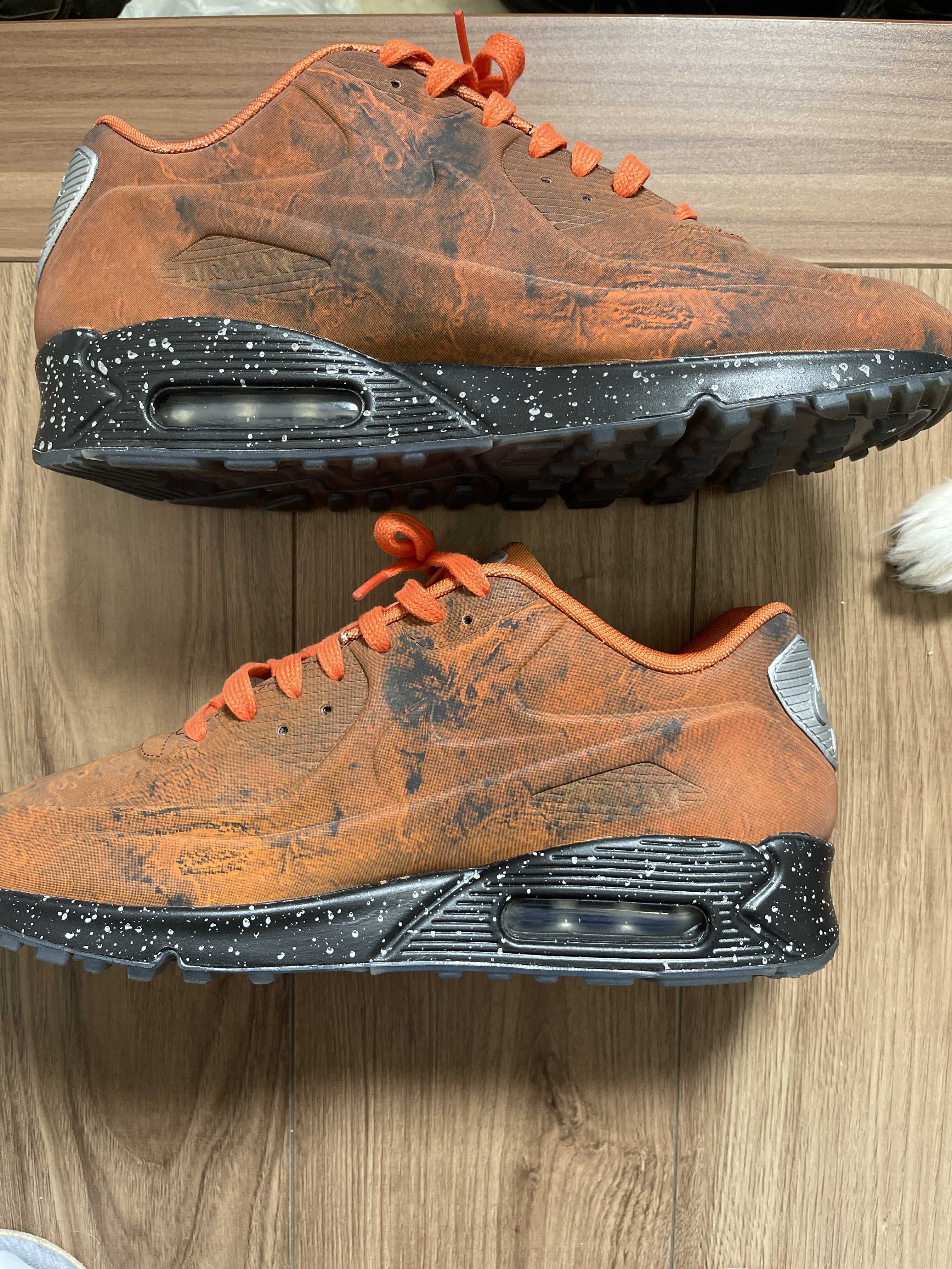 NIKE AIR MAX 90 QS "MARS LANDING"