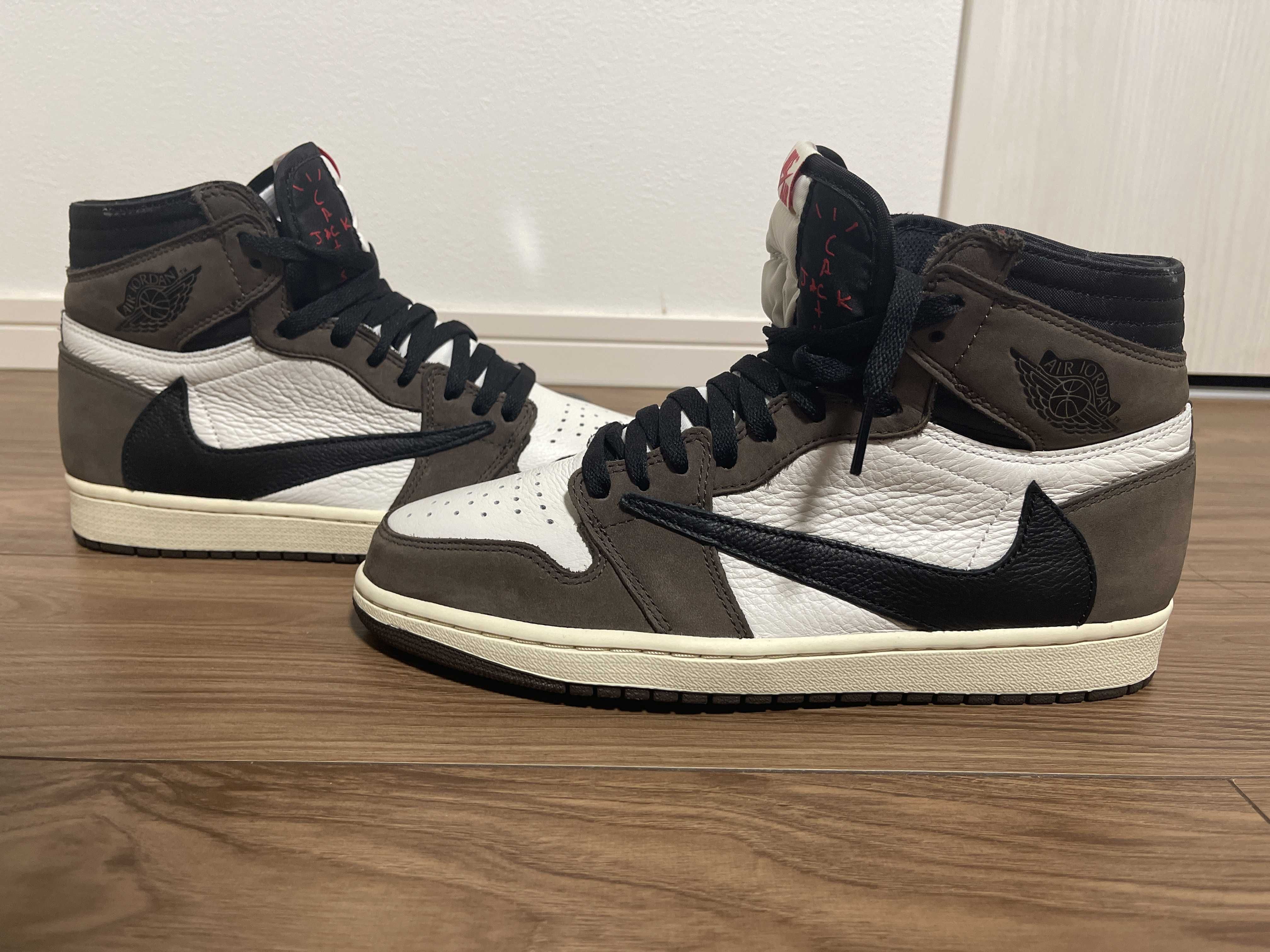 Travis Scott × Nike Air Jordan 1 Retro High OG TS SP "Sail/Dark Mocha"