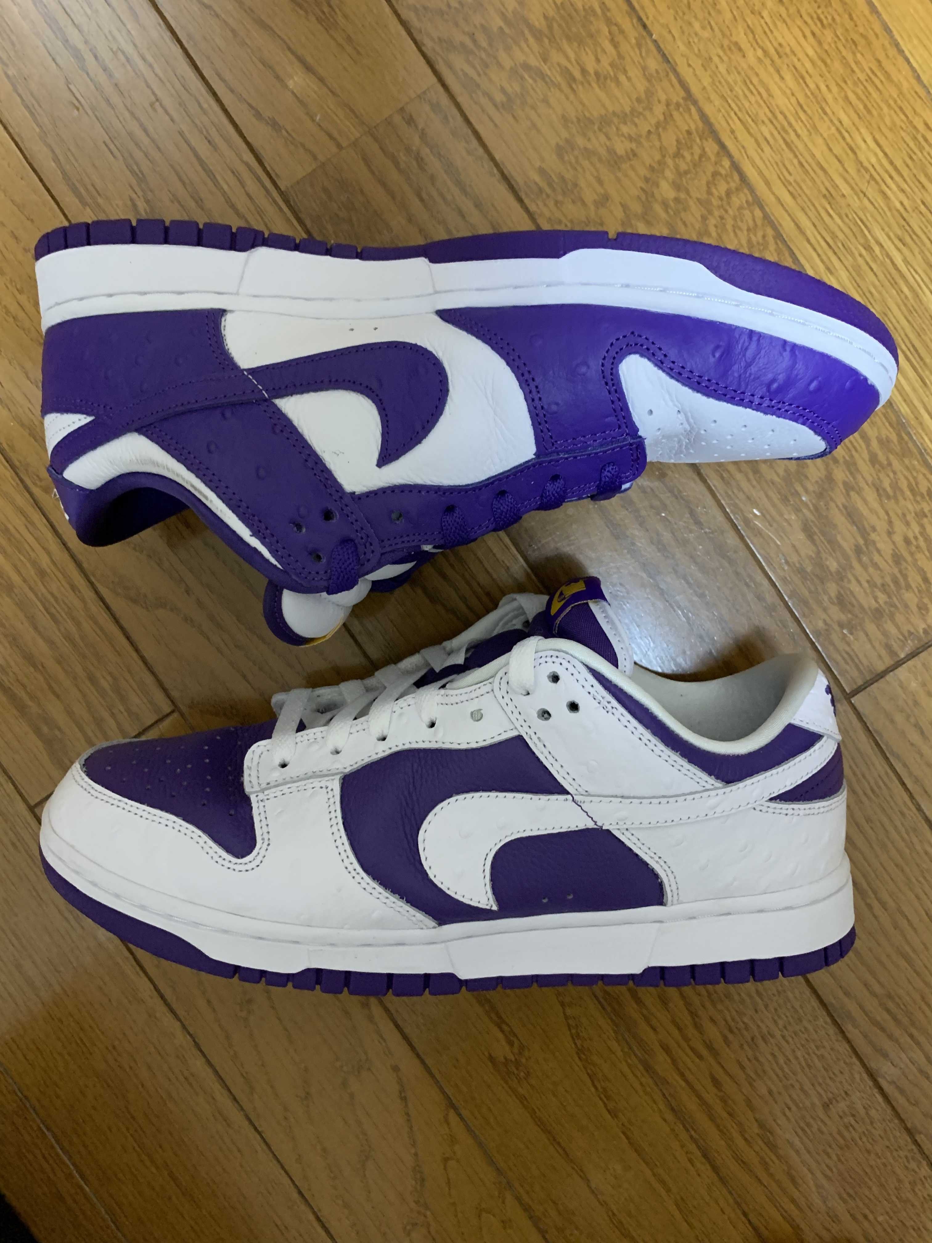 Nike Women's Dunk Low "Made You Look"