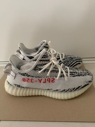 adidas YEEZY Boost 350 V2 "Zebra"