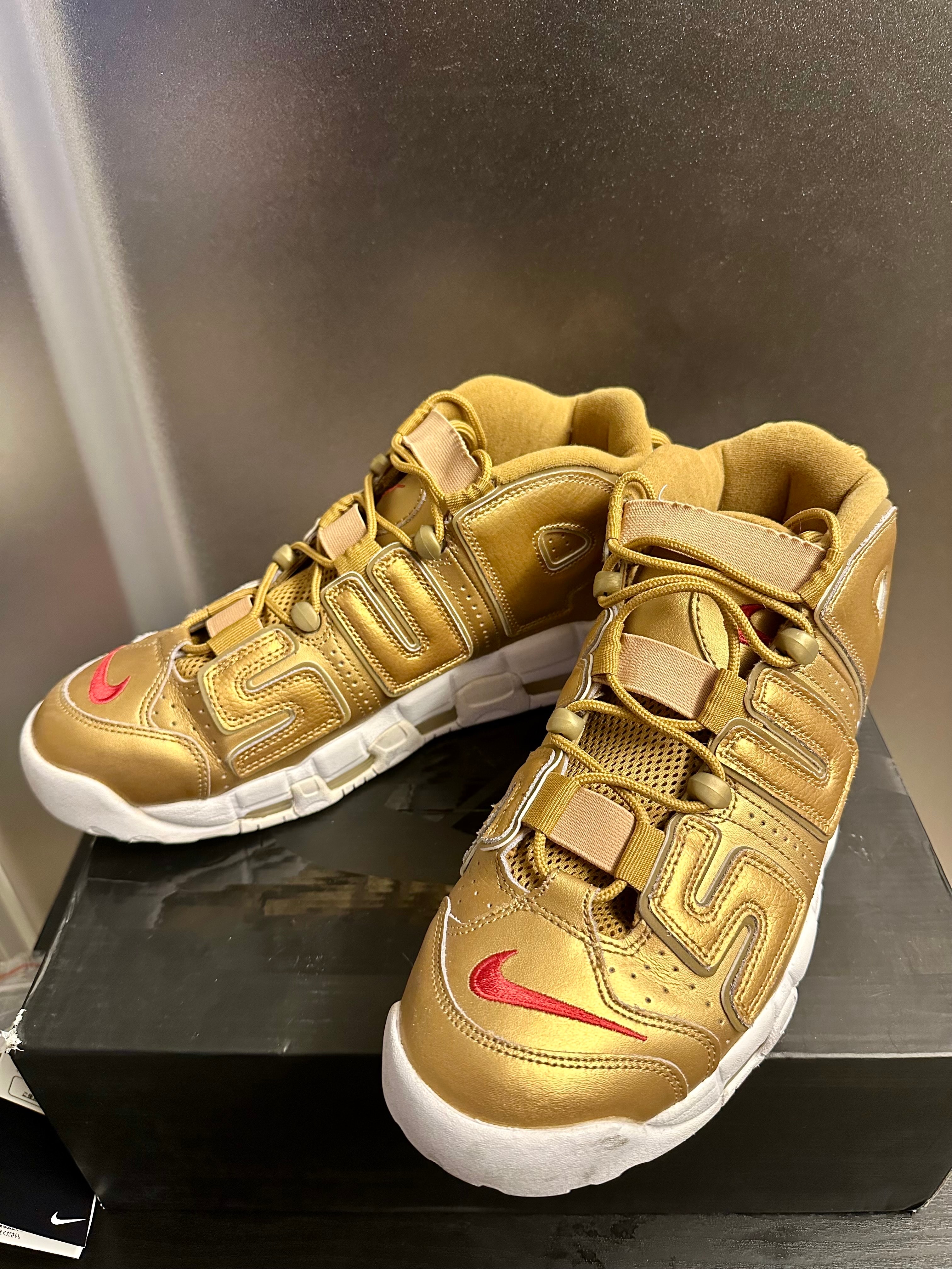 スニーカーダンク(スニダン) | 人気新作のスニーカー、トレカ、注目