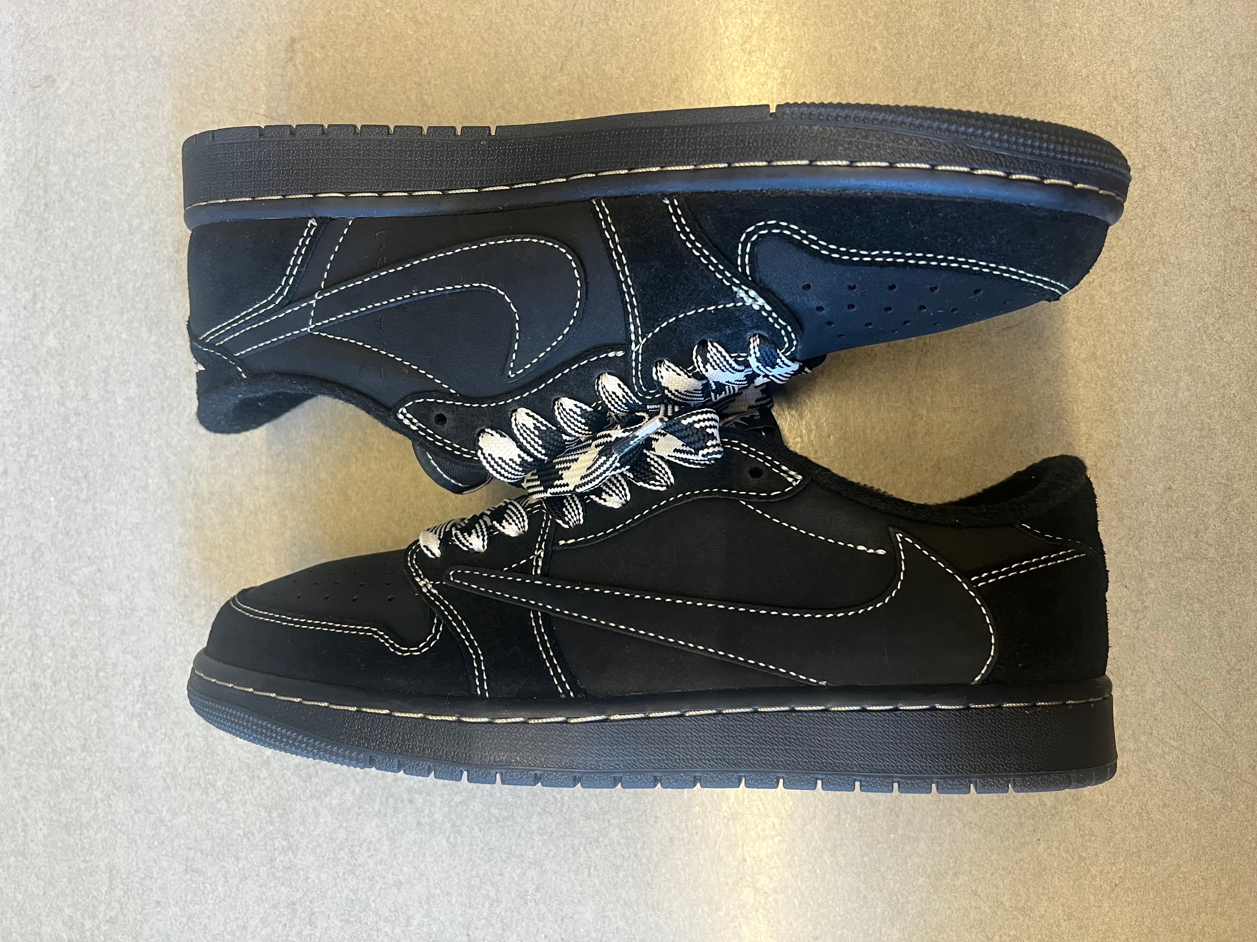 Travis Scott × Nike Air Jordan 1 Low OG SP "Black Phantom"