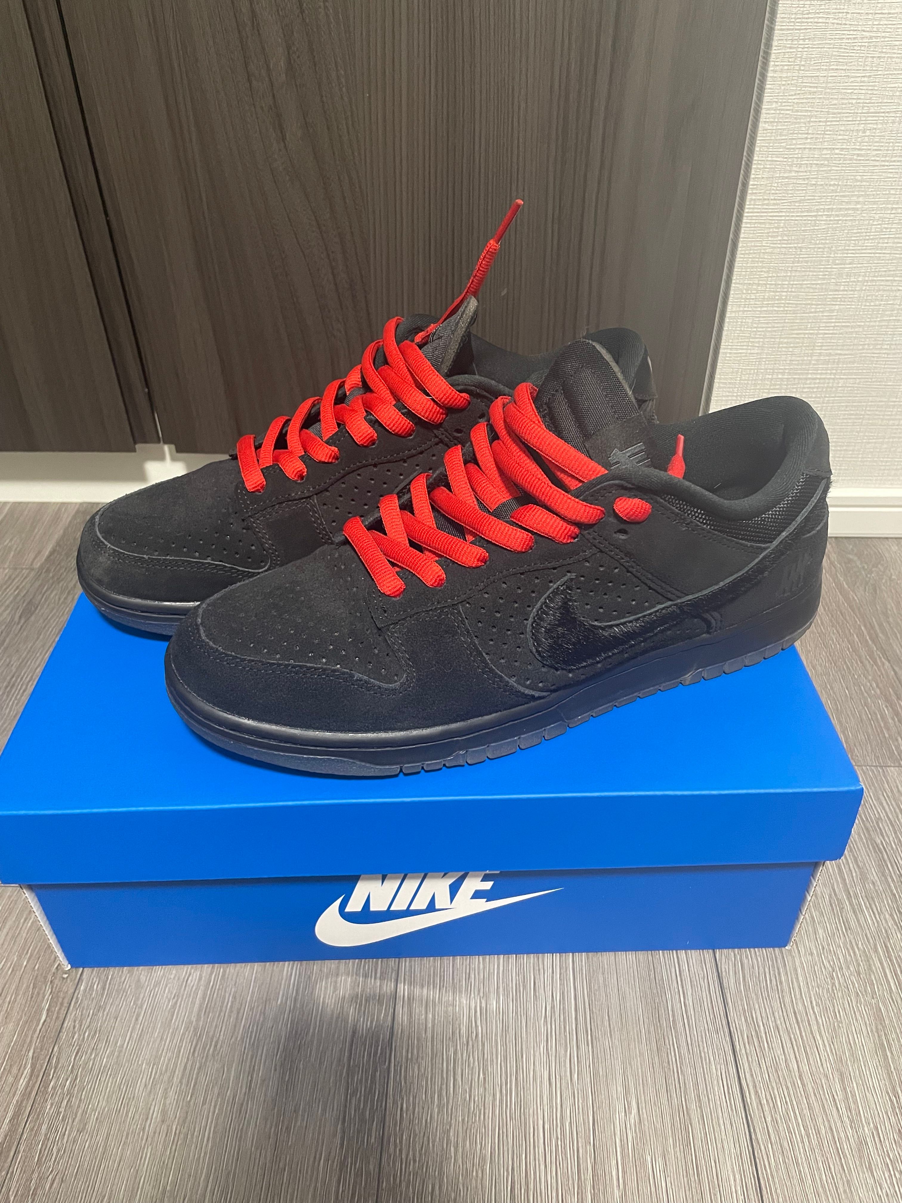 UNDEFEATED × Nike Dunk Low SP "5 ON IT"