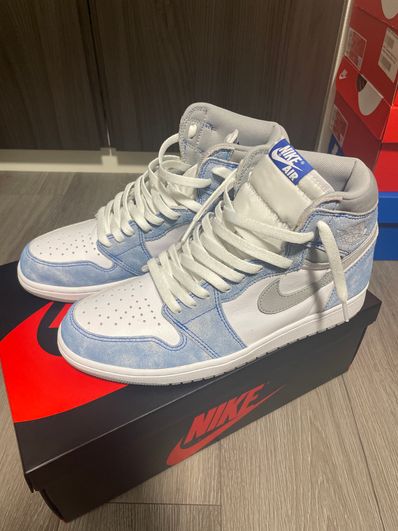Nike Air Jordan 1 High OG "Hyper Royal"