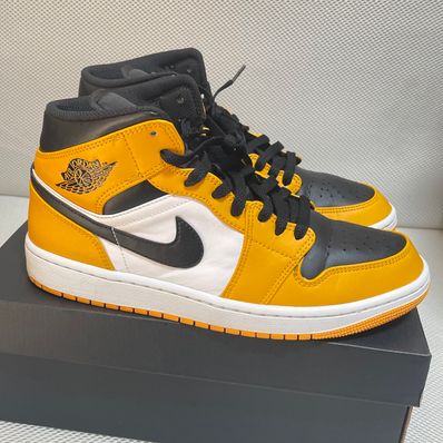 Nike Air Jordan 1 Mid "Taxi"