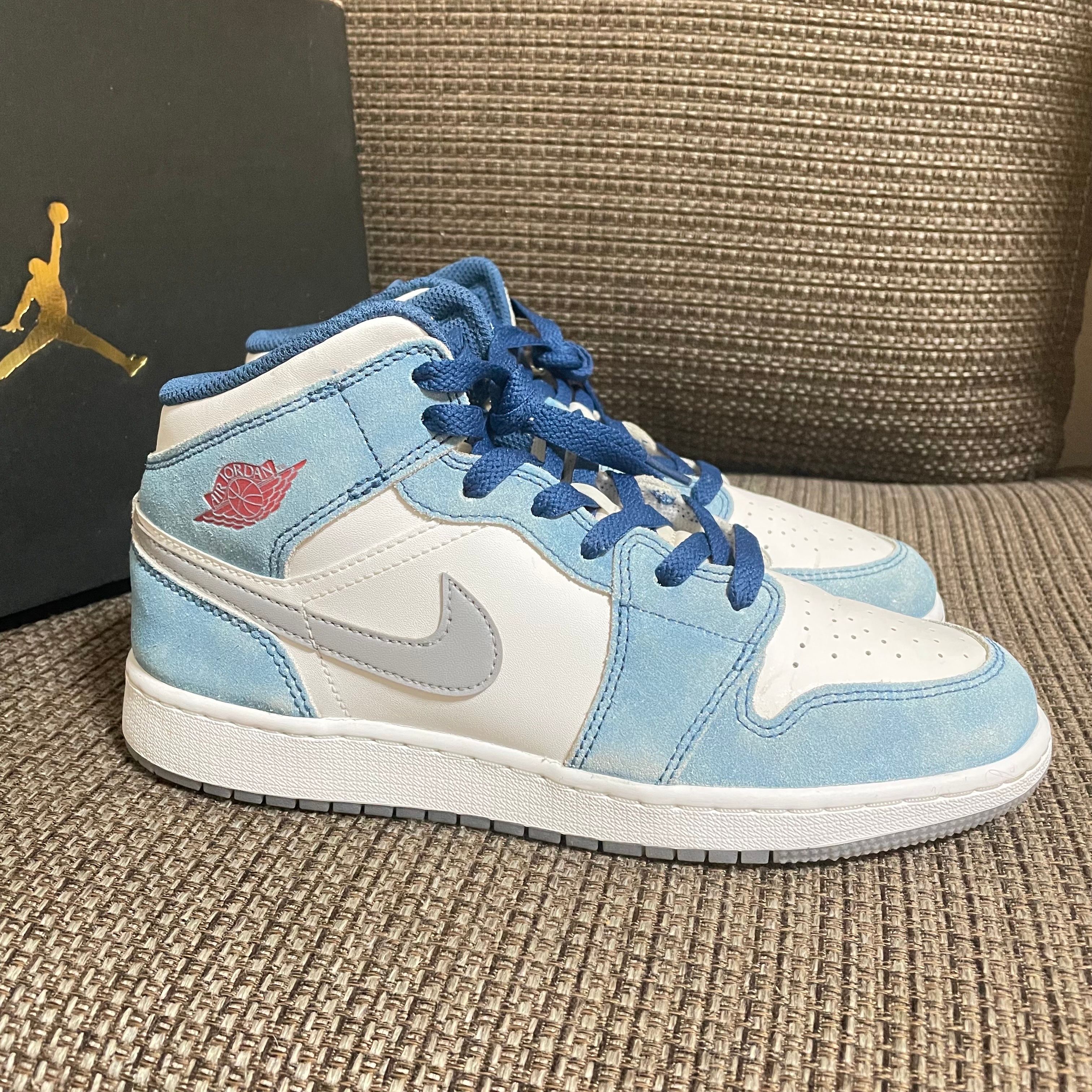 Nike GS Air Jordan 1 Mid "White/University Blue/Grey"