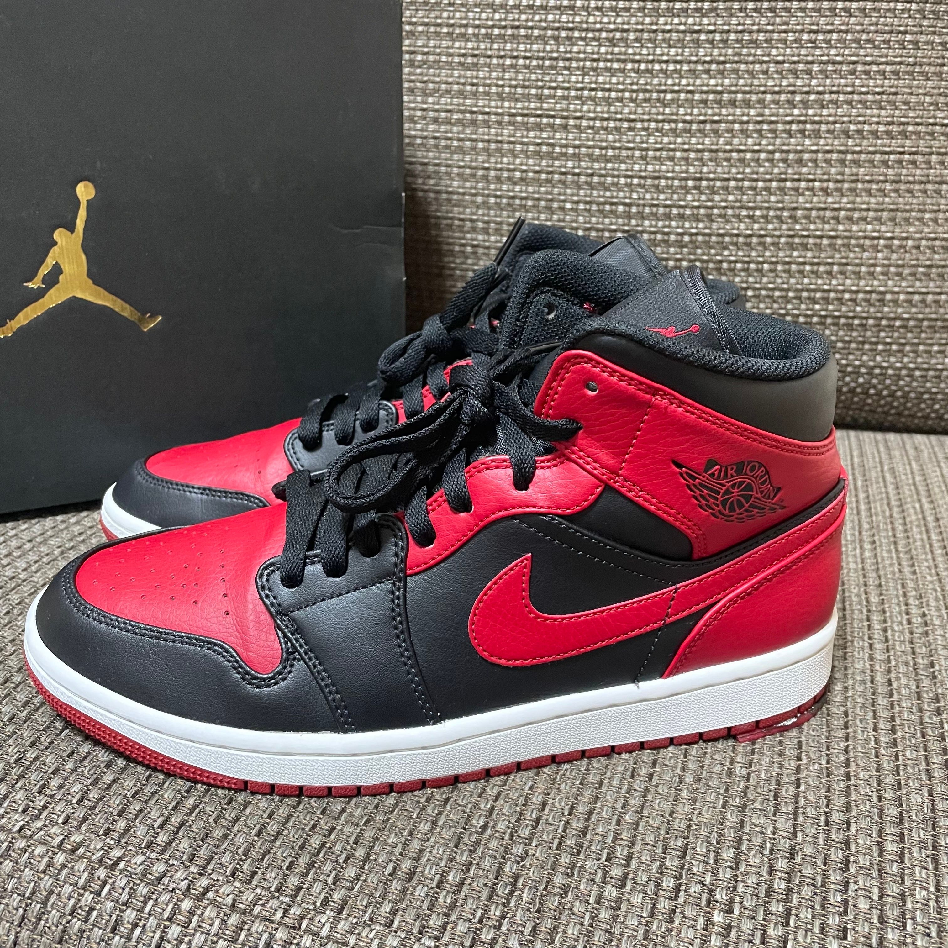 Nike Air Jordan 1 Mid "Bred"