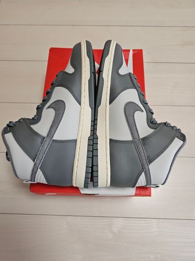 Nike Dunk High Retro SE Vintage "Light Bone and Tumbled Grey"