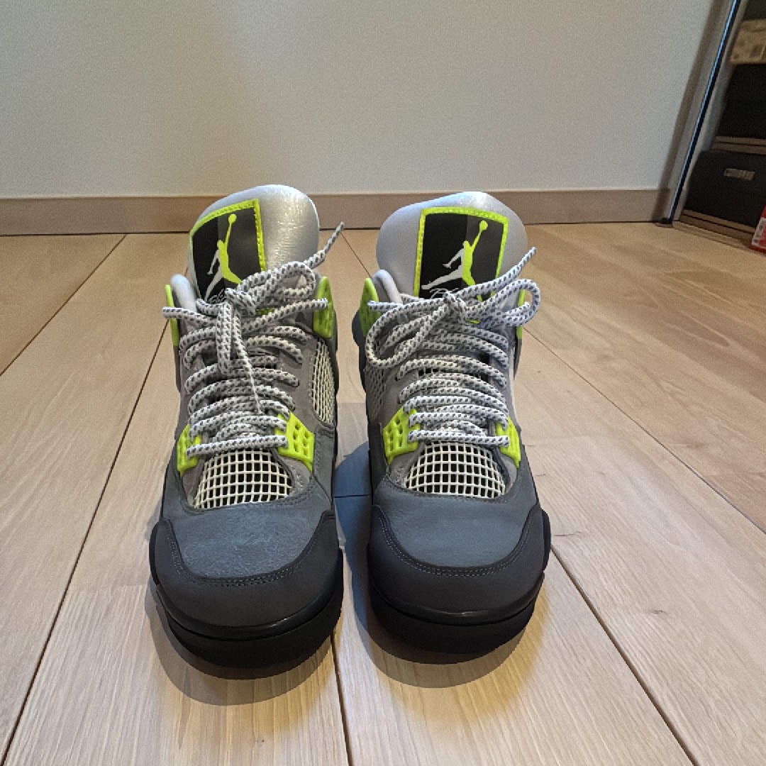 ナイキ エアジョーダン4 レトロ LE "ネオン"