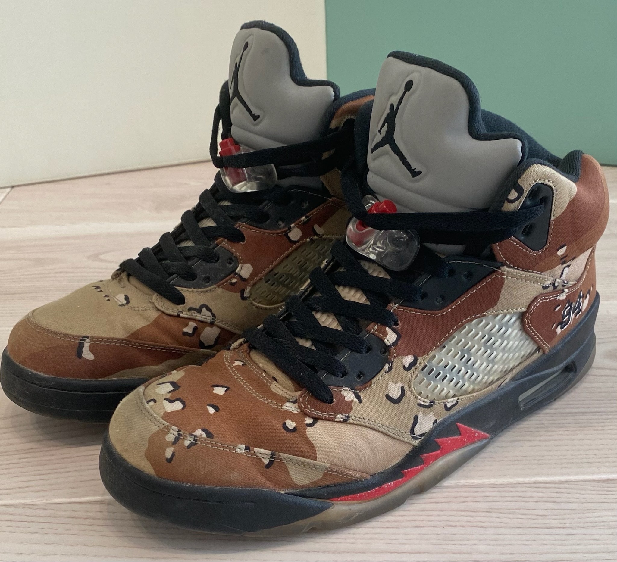 Supreme × Nike Air Jordan 5 Retro "Desert Camo"