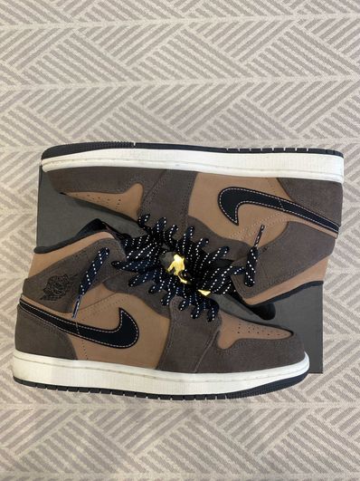 Nike Air Jordan 1 Mid SE "Dark Chocolate"