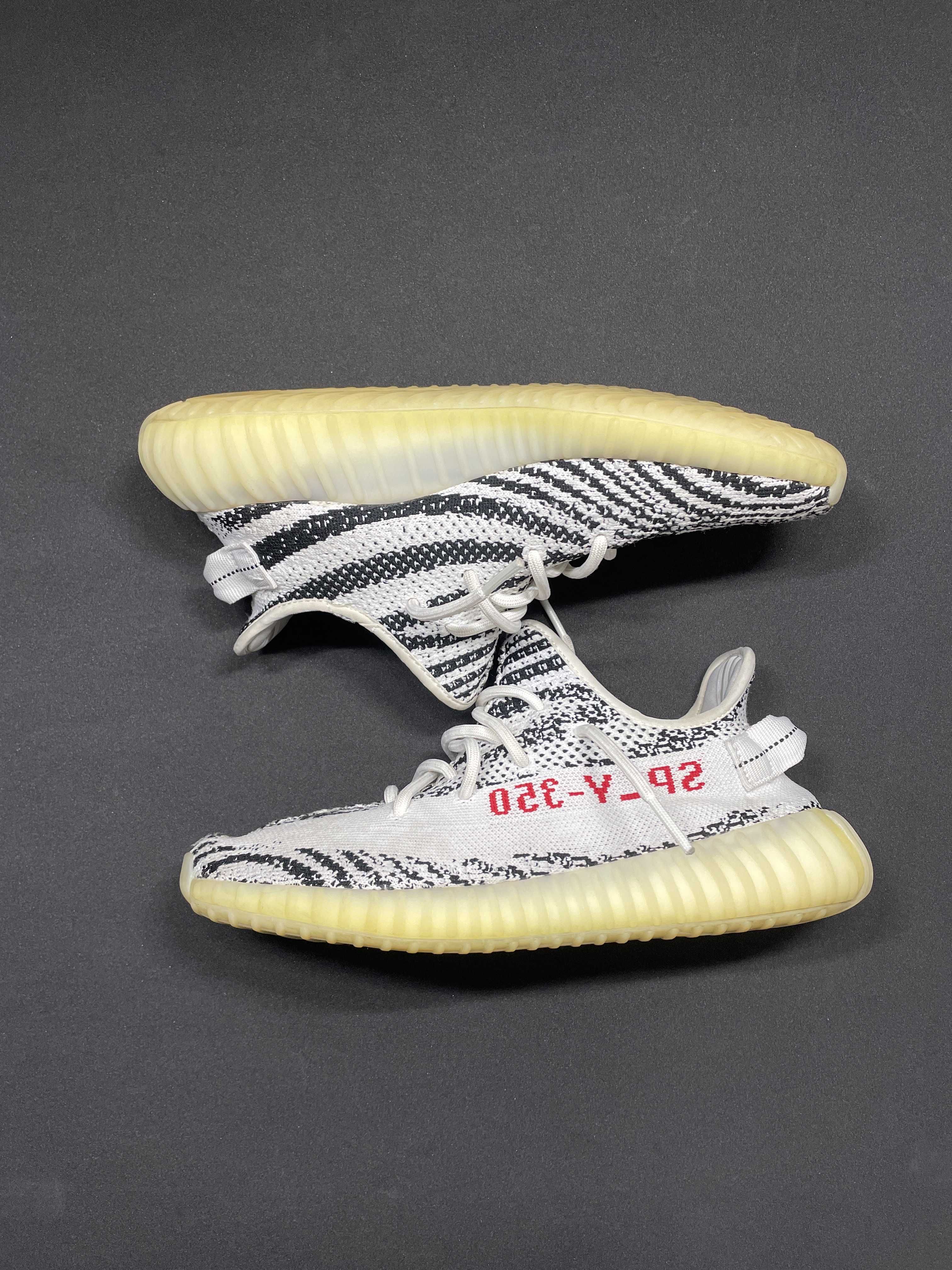 adidas YEEZY Boost 350 V2 "Zebra"