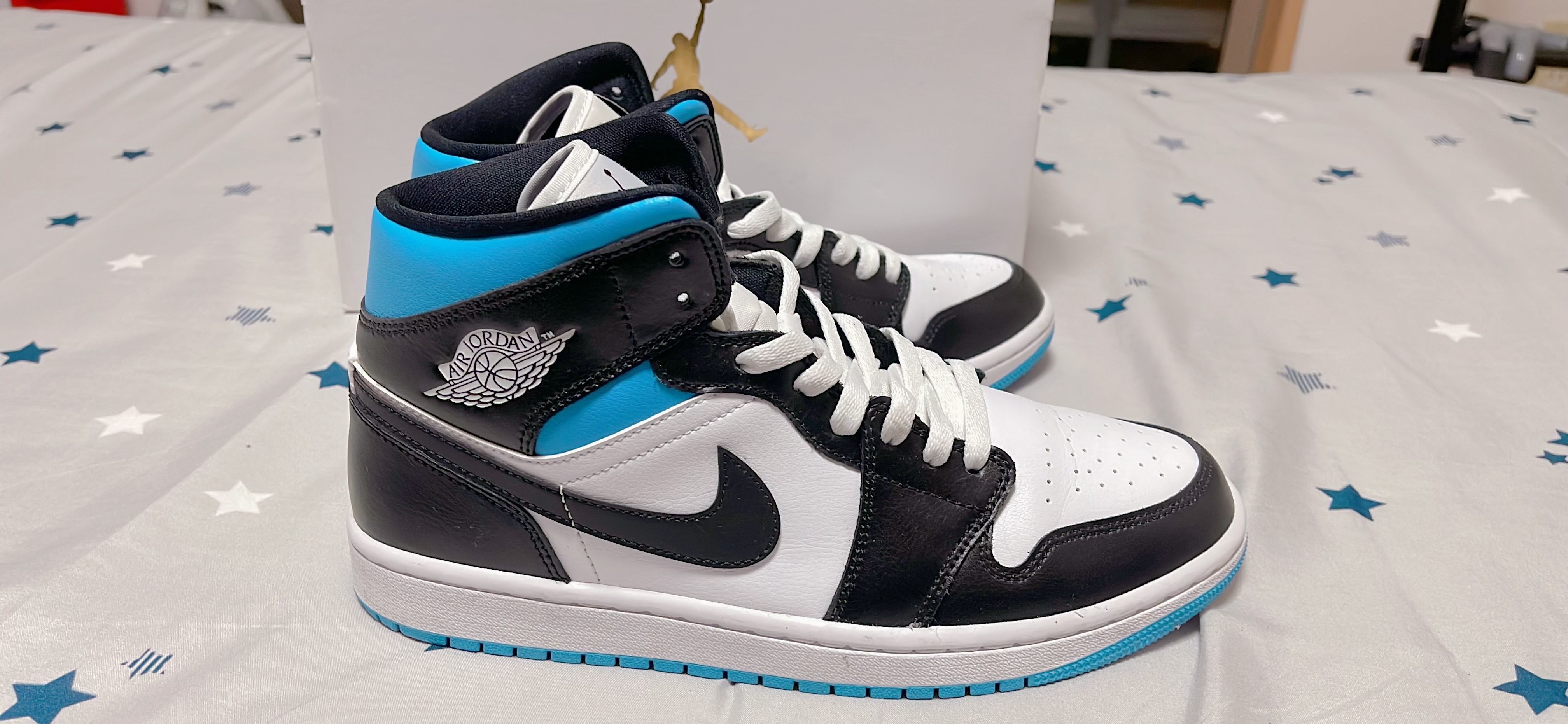 Nike Women's Air Jordan 1 Mid "Black/University Blue"