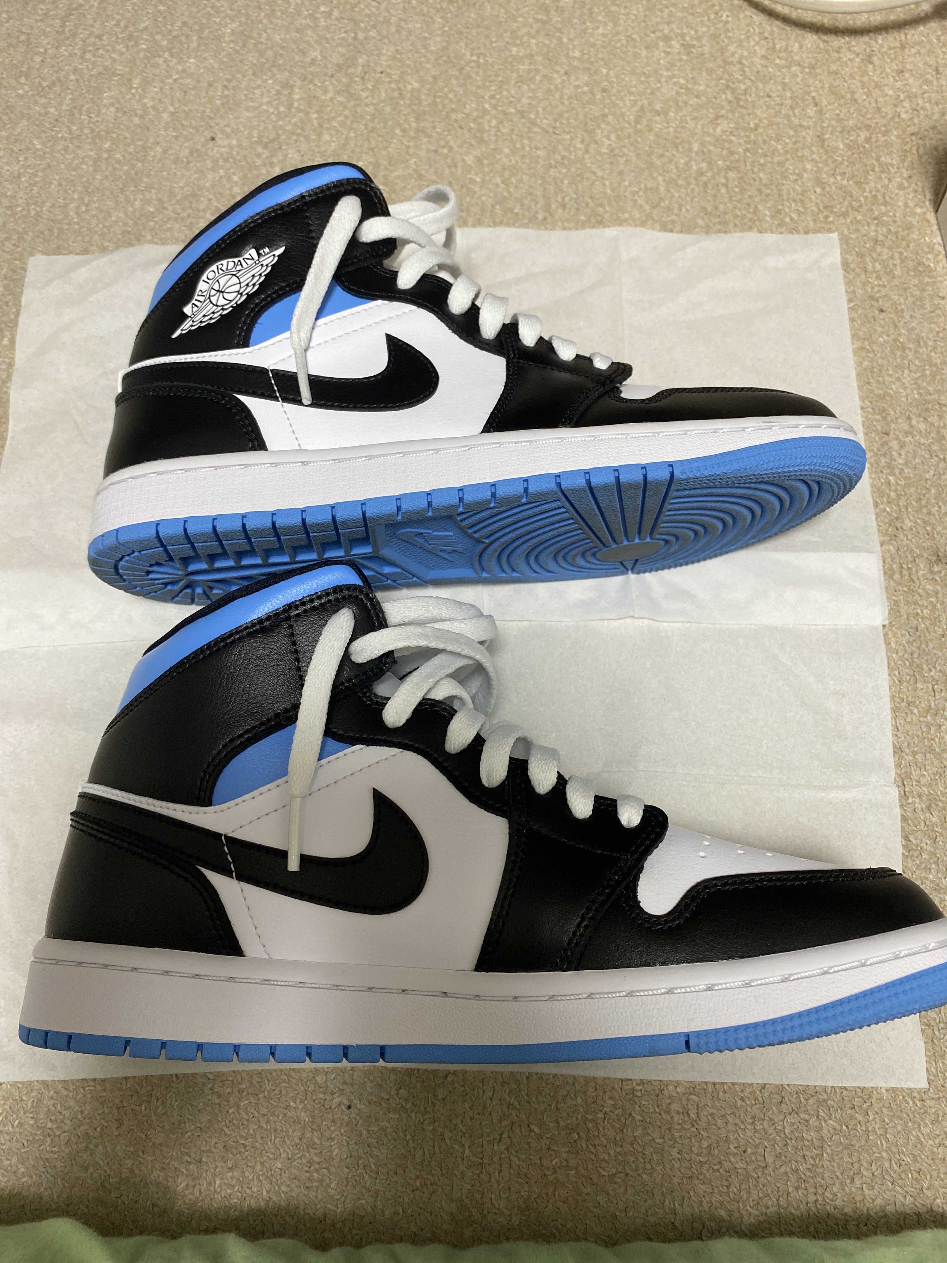 Nike Women's Air Jordan 1 Mid "Black/University Blue"