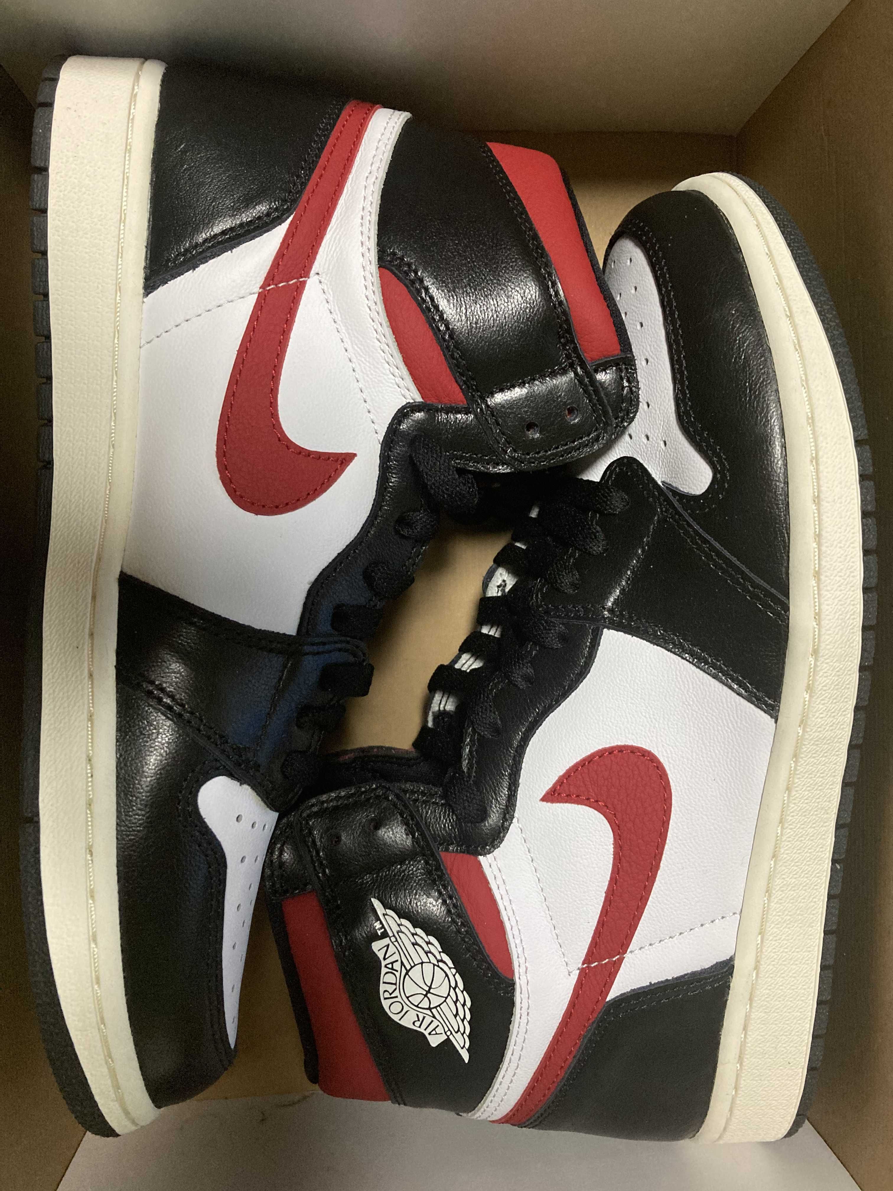 Nike Air Jordan 1 Retro High "Black/White/Sail/Gym Red"