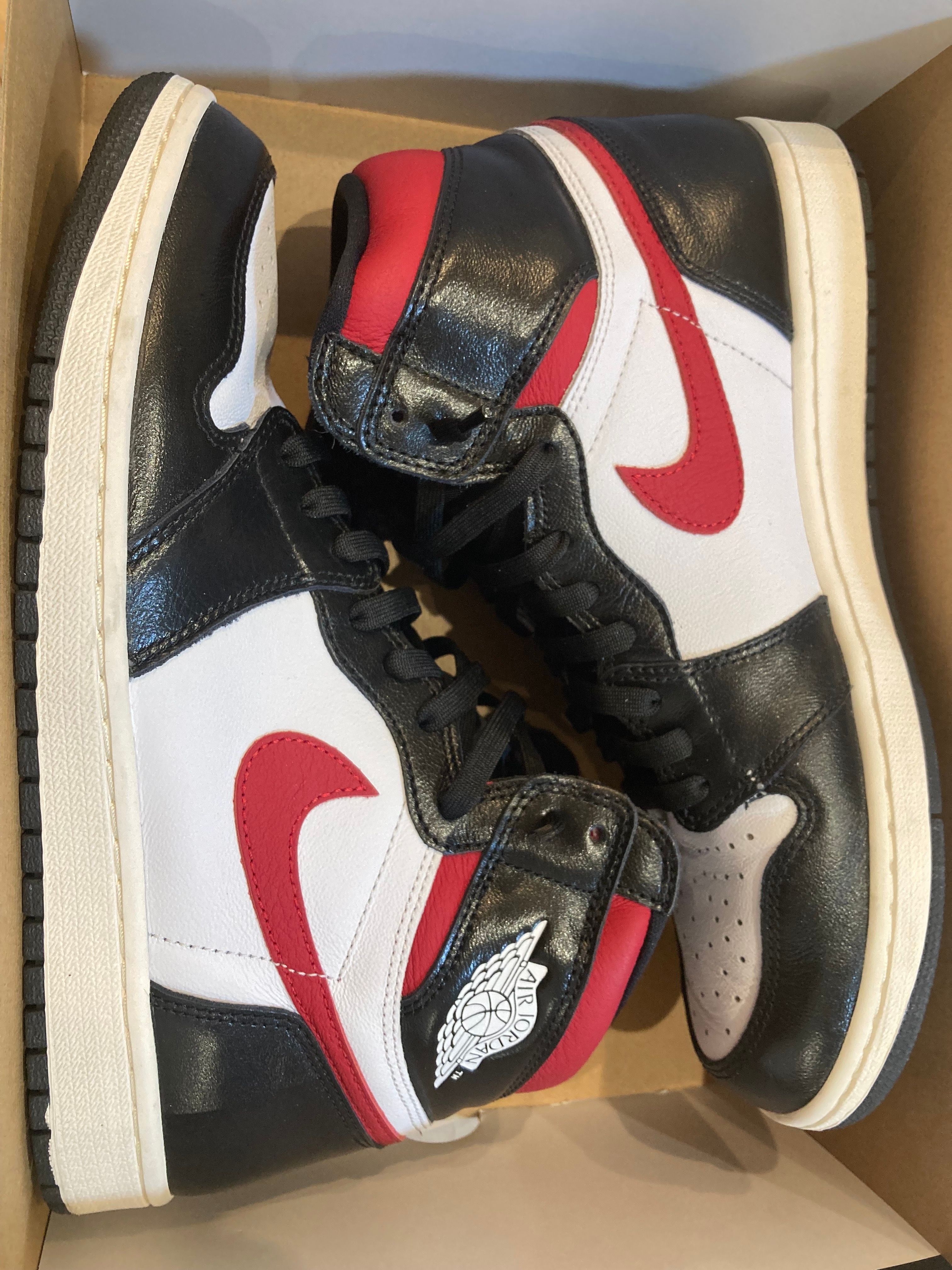 Nike Air Jordan 1 Retro High "Black/White/Sail/Gym Red"