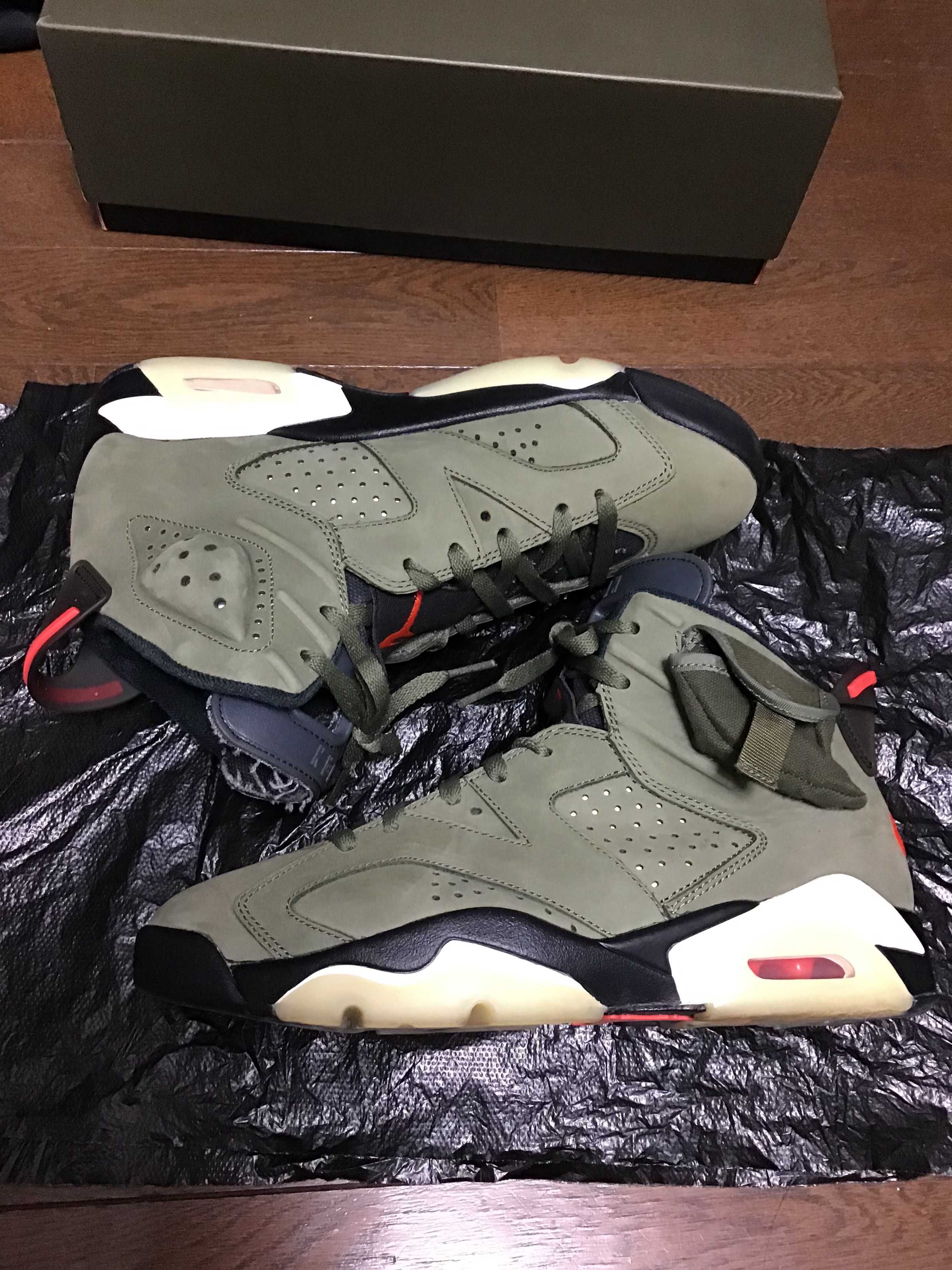 Travis Scott × Nike Air Jordan 6 Retro "Medium Olive"