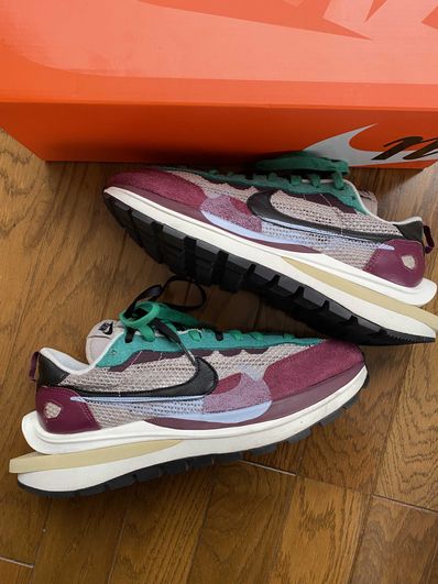 sacai × Nike Vapor Waffle "String/Red/Green"