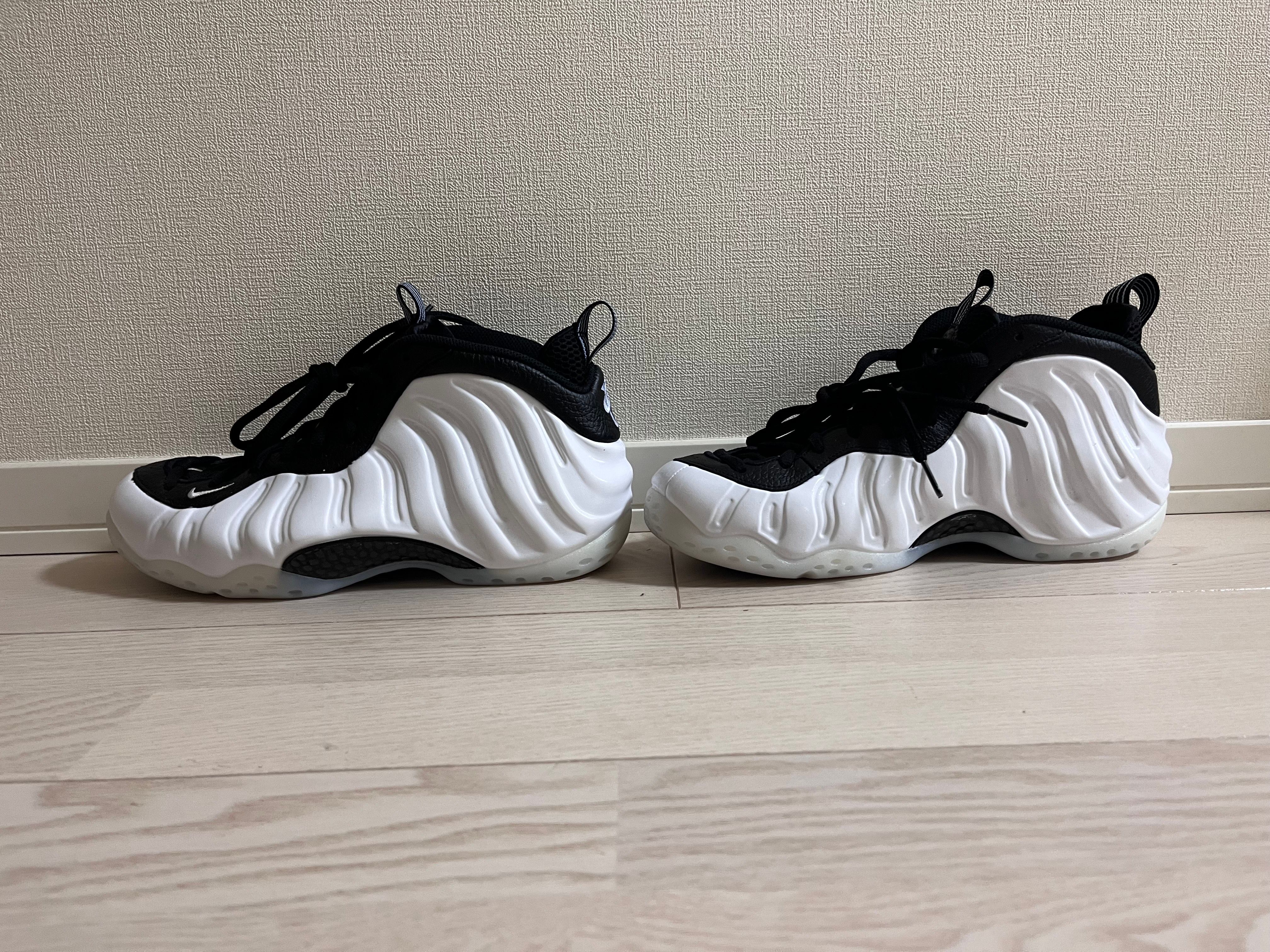 Nike Air Foamposite One "White and Black"