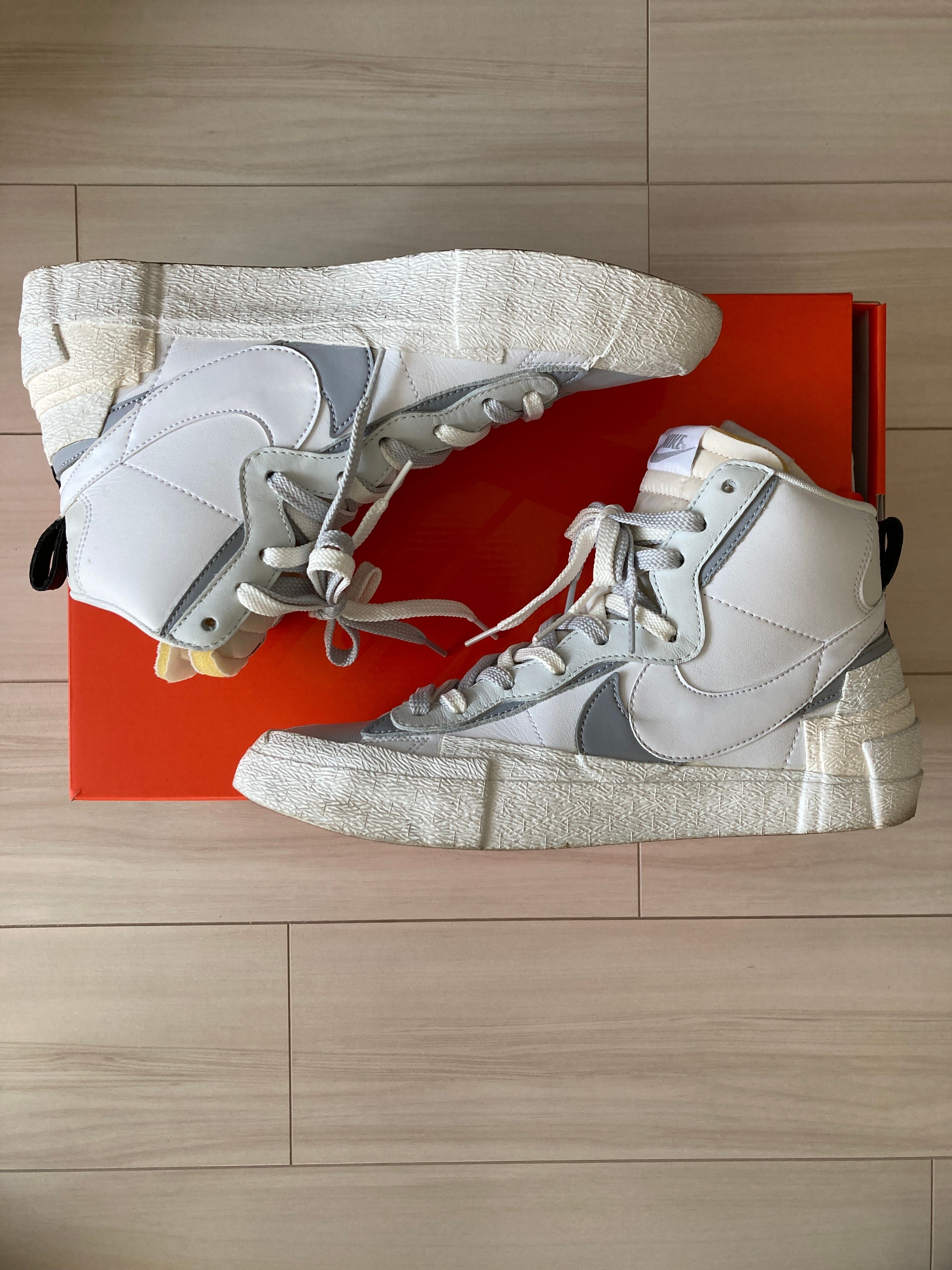sacai × NIKE BLAZER MID "WHITE/WOLF GREY"