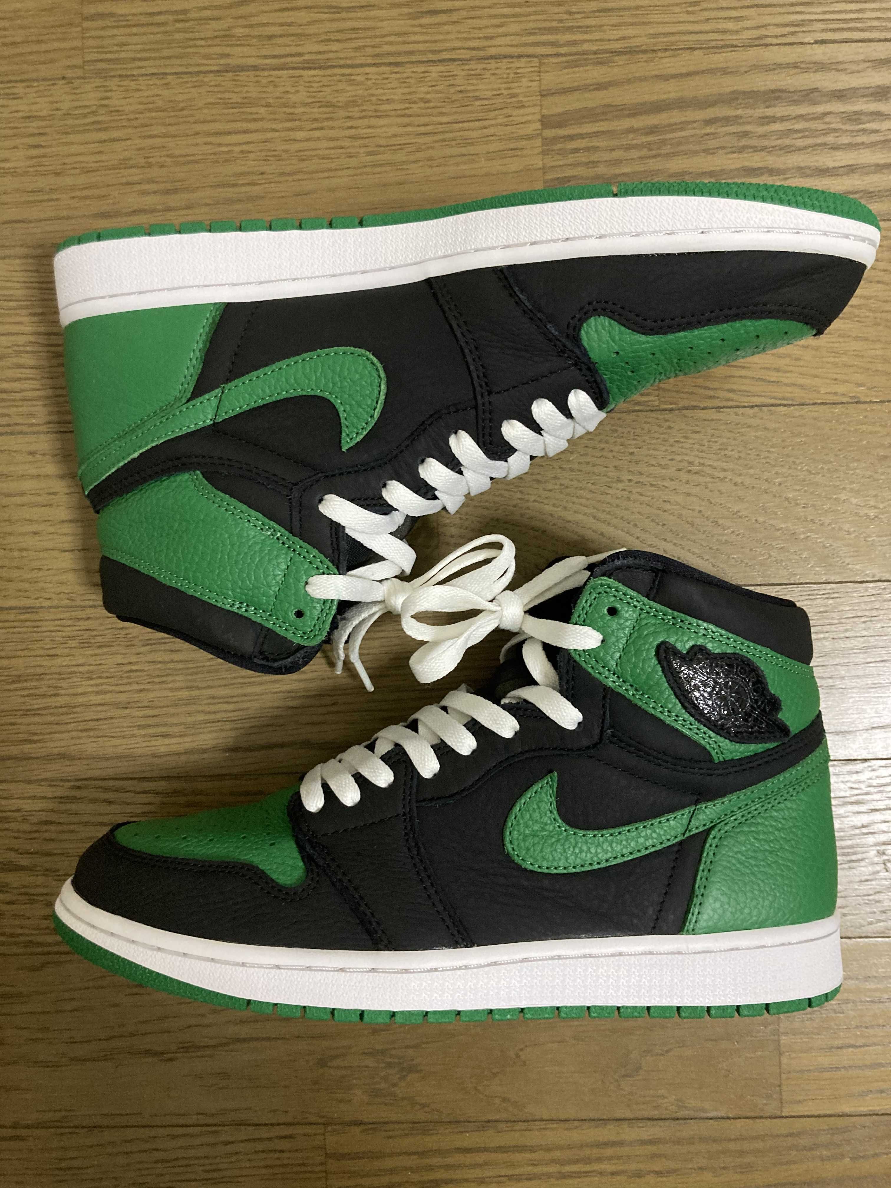 Nike Air Jordan 1 Retro High OG "Black/Pine Green" (2020)      