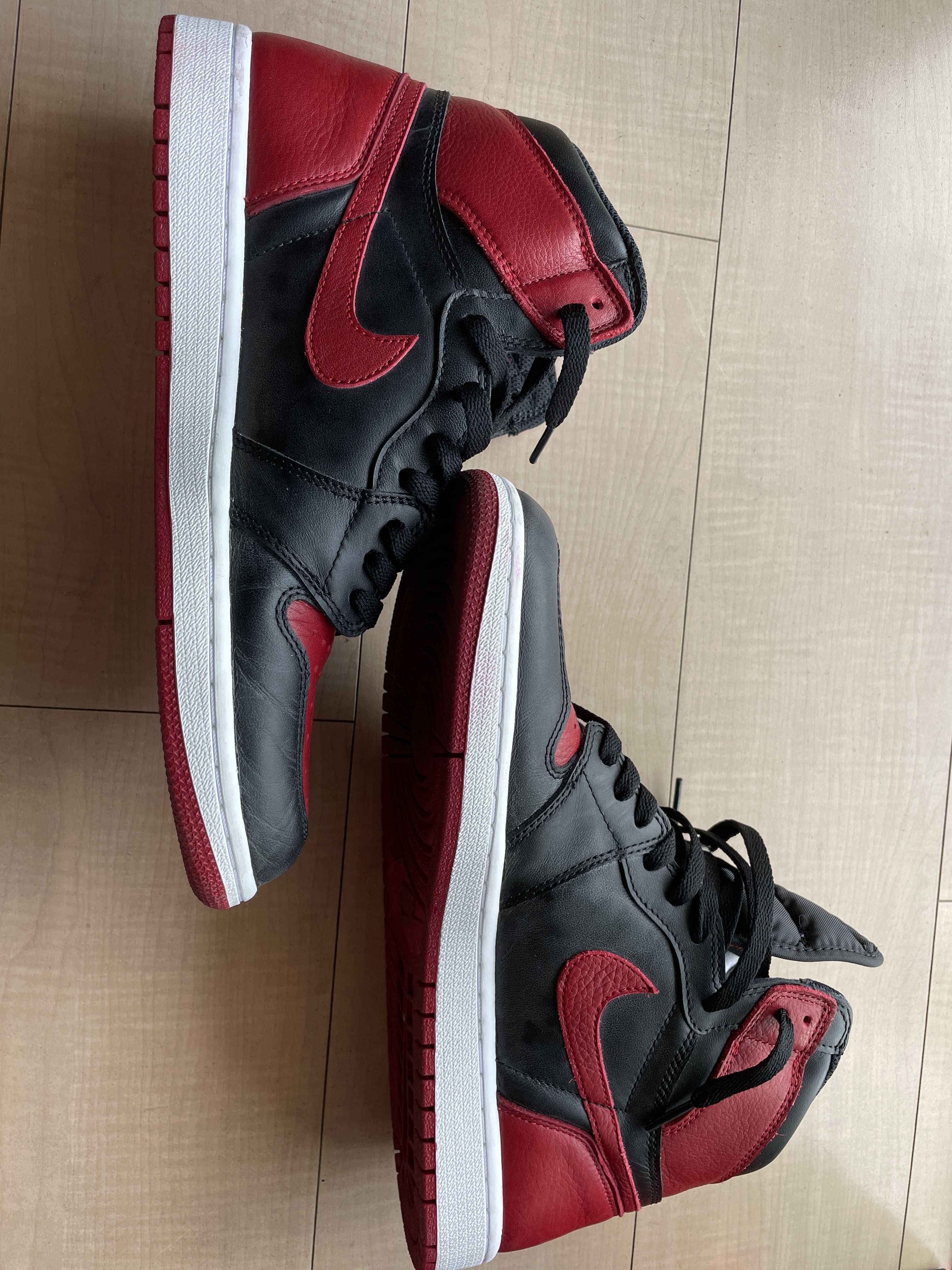 Nike Air Jordan 1 Retro High OG "Bred/Banned" (2016)