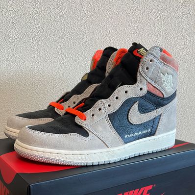 Nike Air Jordan 1 RETRO High OG "Hyper Crimson"