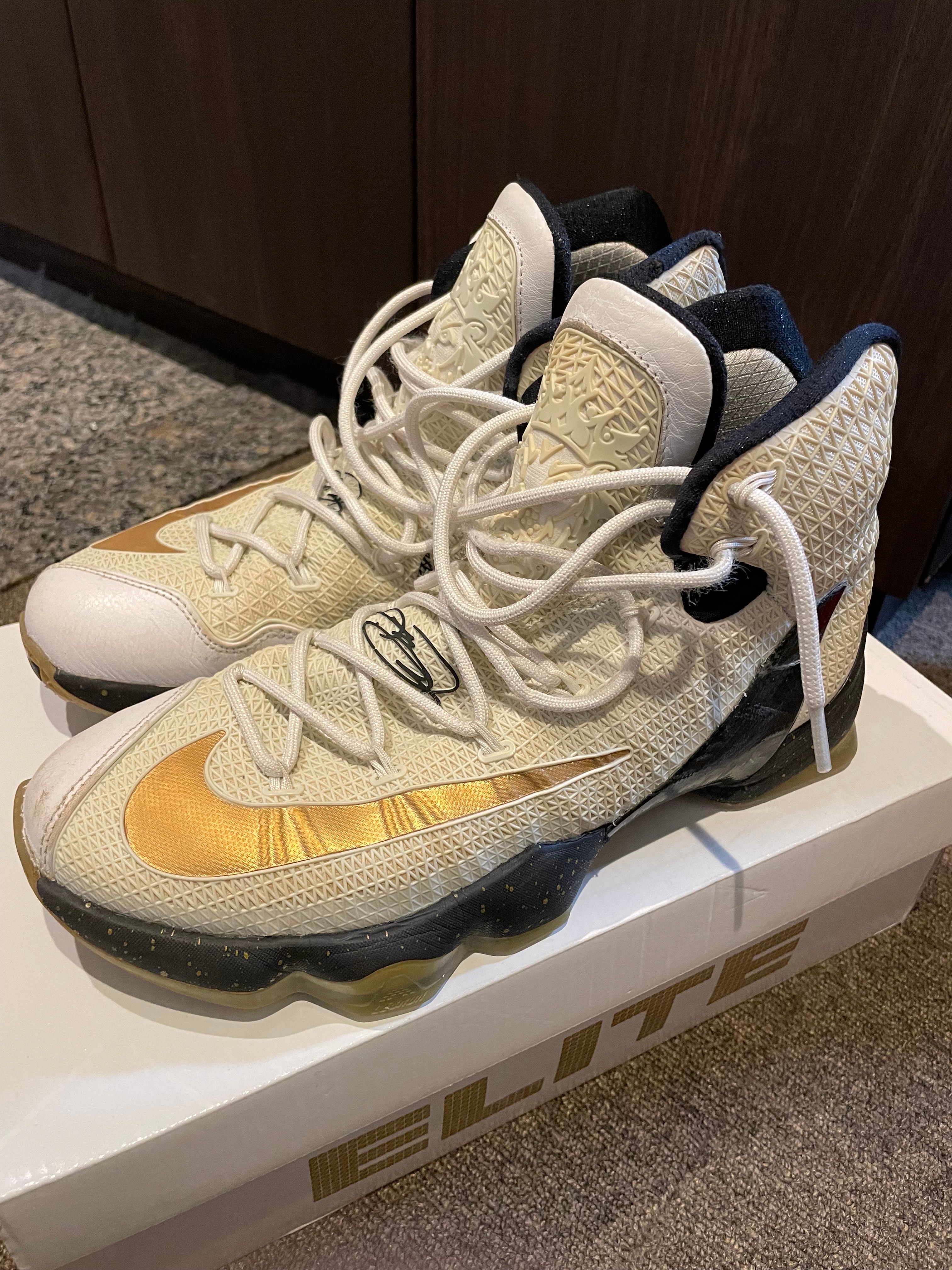 ナイキ レブロン13 エリート "ゴールド"
