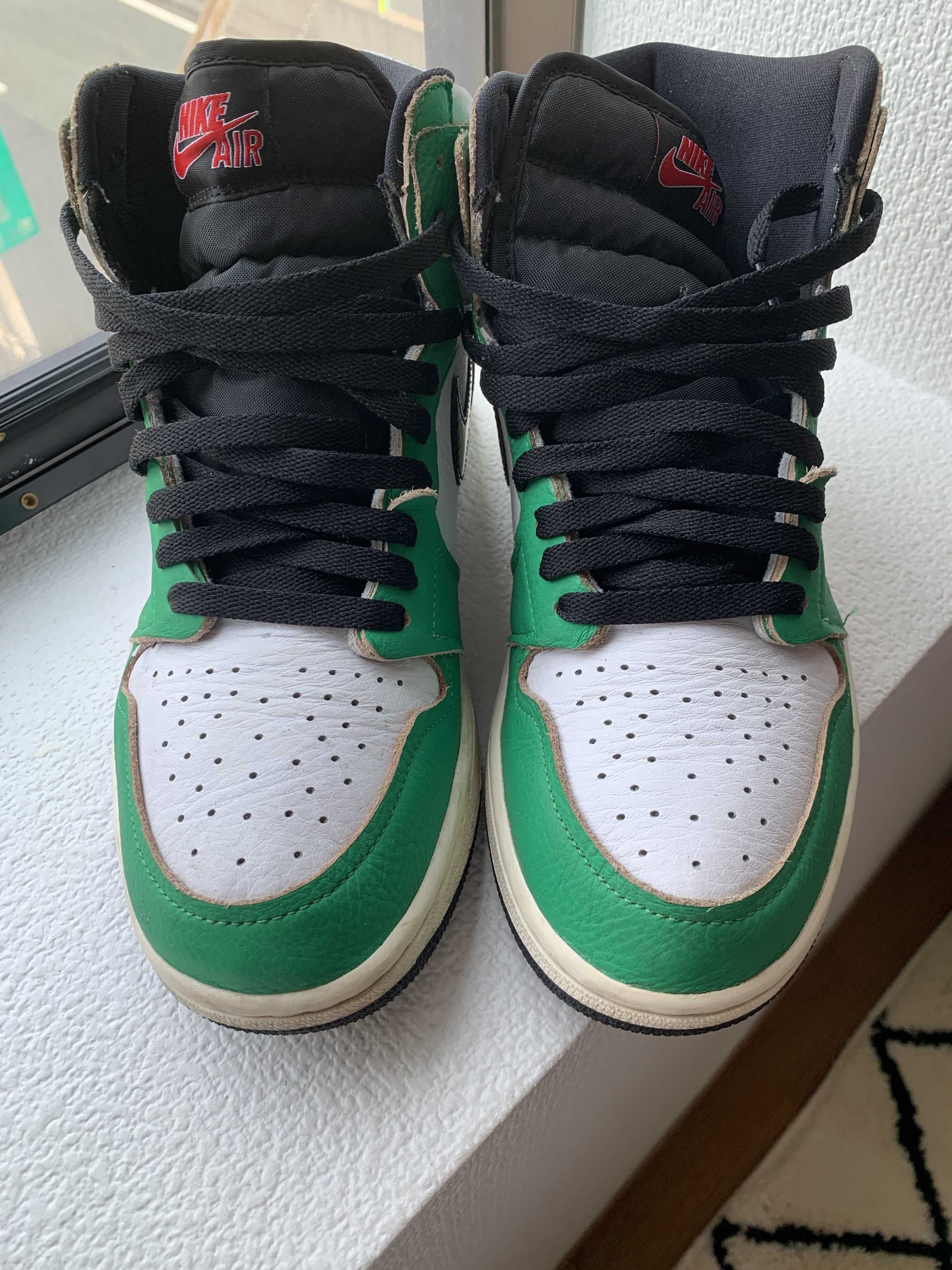 Nike Women's Air Jordan 1 High OG "Lucky Green/White-Sail-Black"