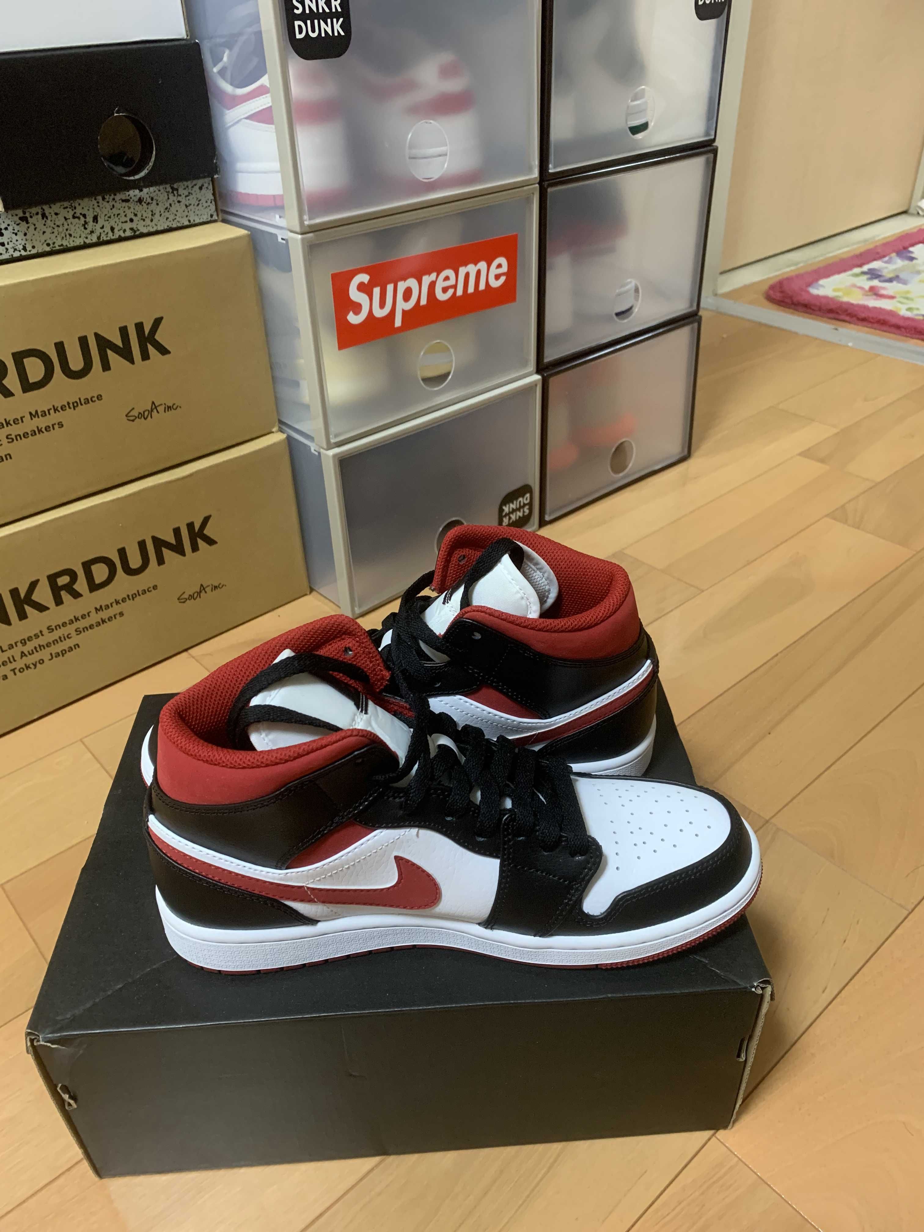 Nike Air Jordan 1 Mid "White/Gym Red Black"