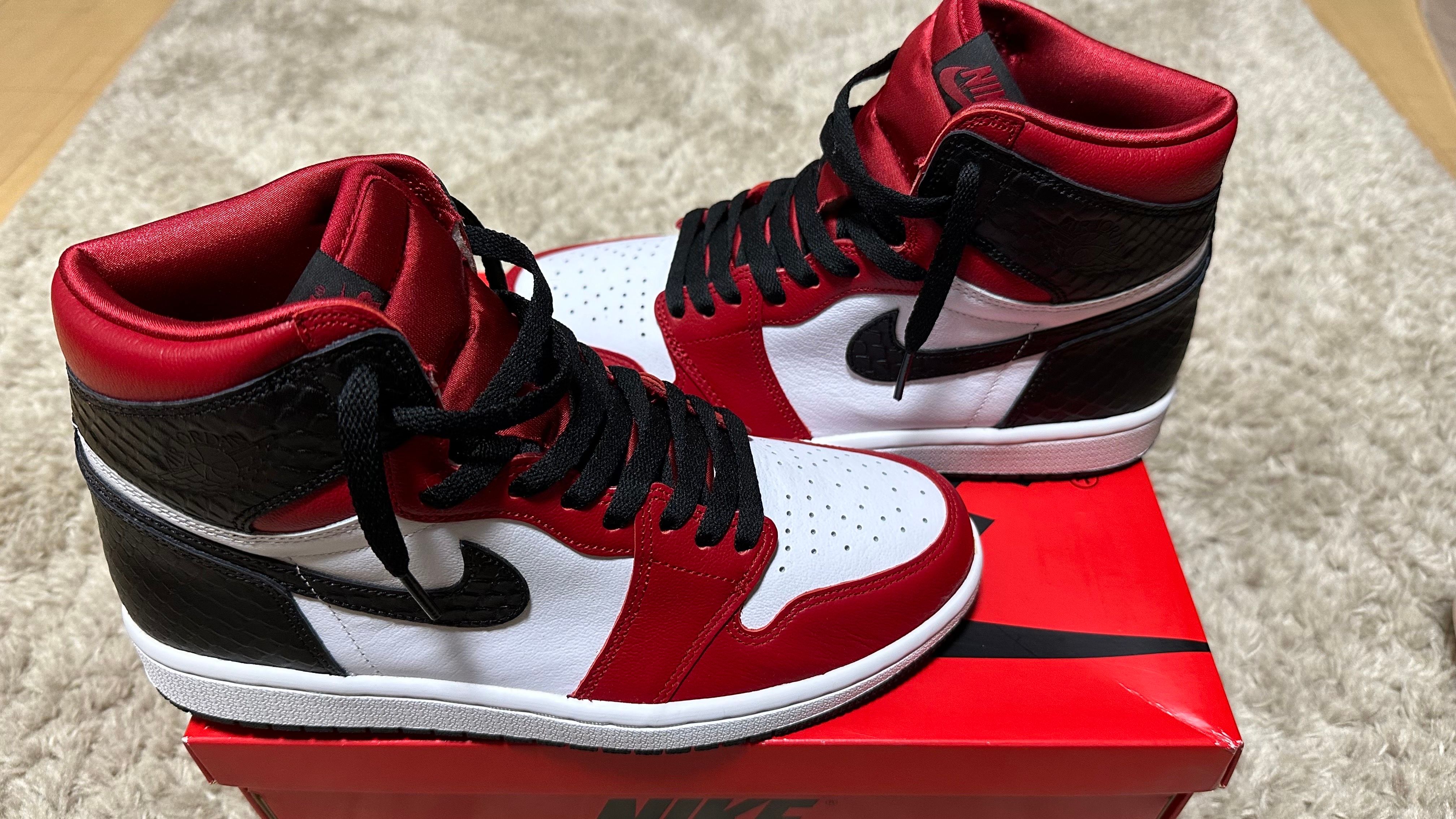 Nike Women's Air Jordan 1 High OG "Satin Red"
