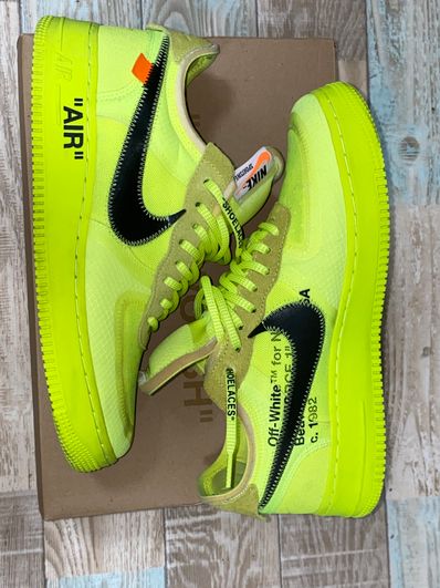 Off-White × Nike Air Force 1 Low "Volt"