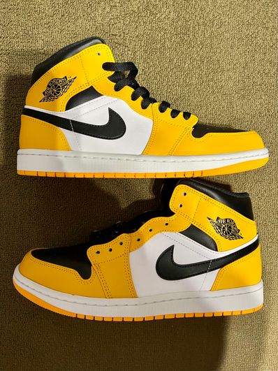 Nike Air Jordan 1 Mid "Taxi"